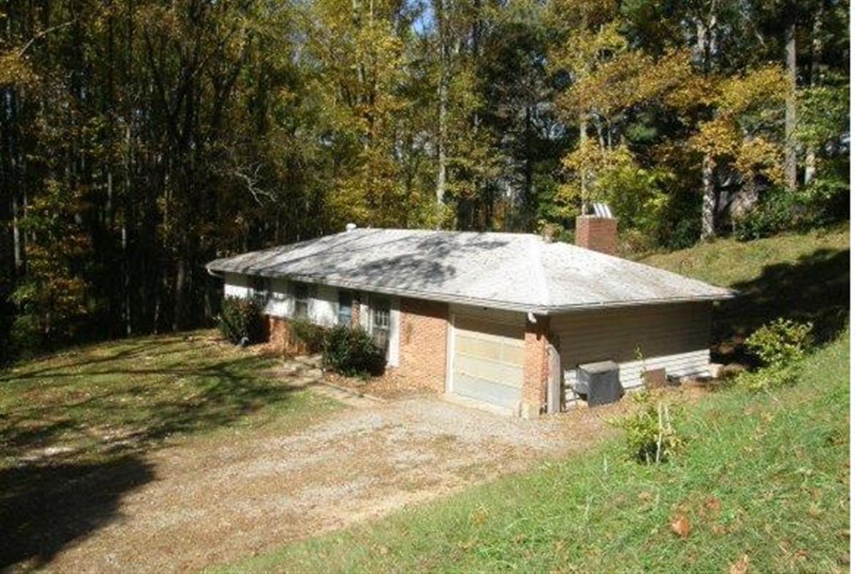 A picture of the property located at 683 BREVARD RD, ASHEVILLE NC 28806.