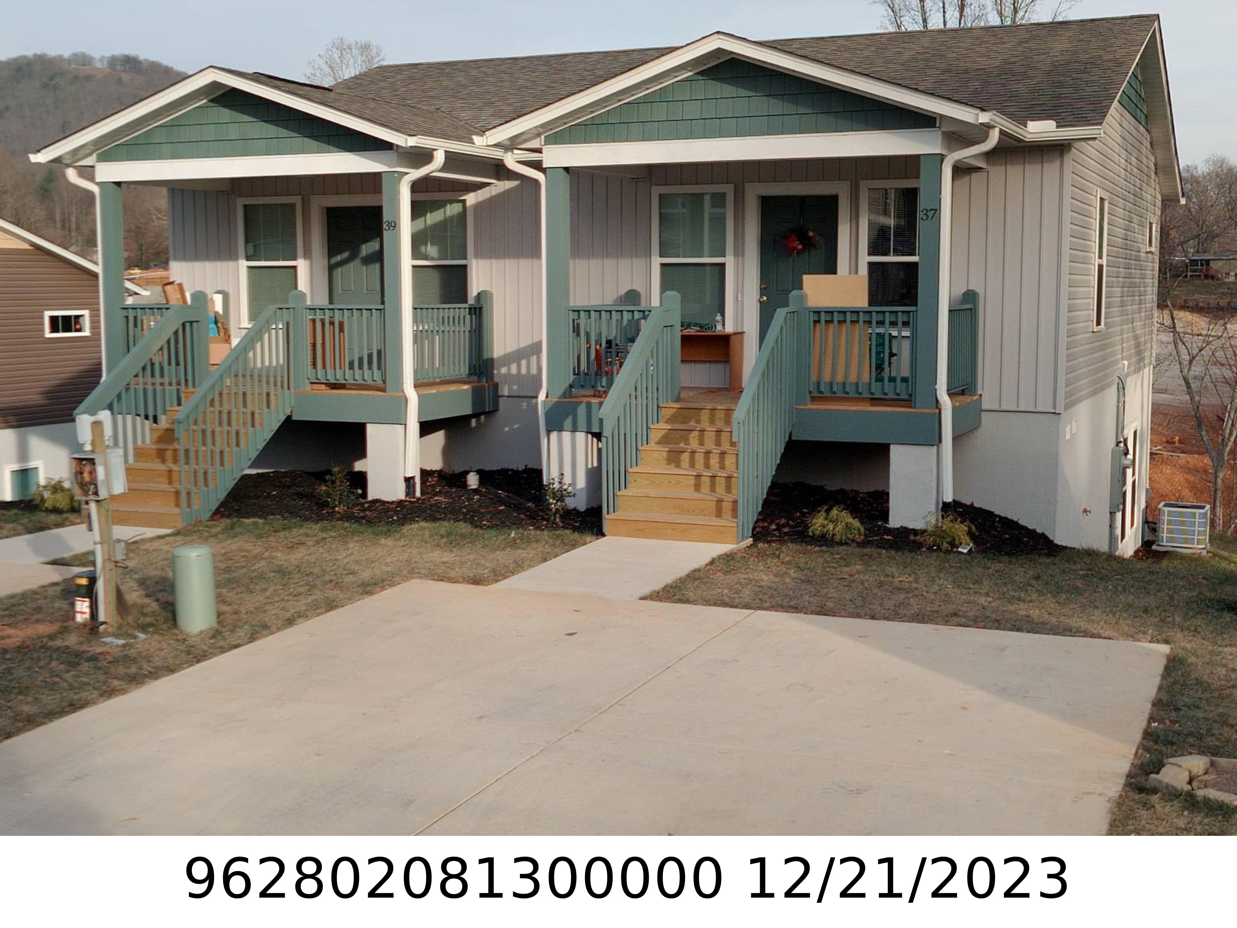 A picture of the property located at 37 NEW HEIGHTS DR, ASHEVILLE NC 28806.