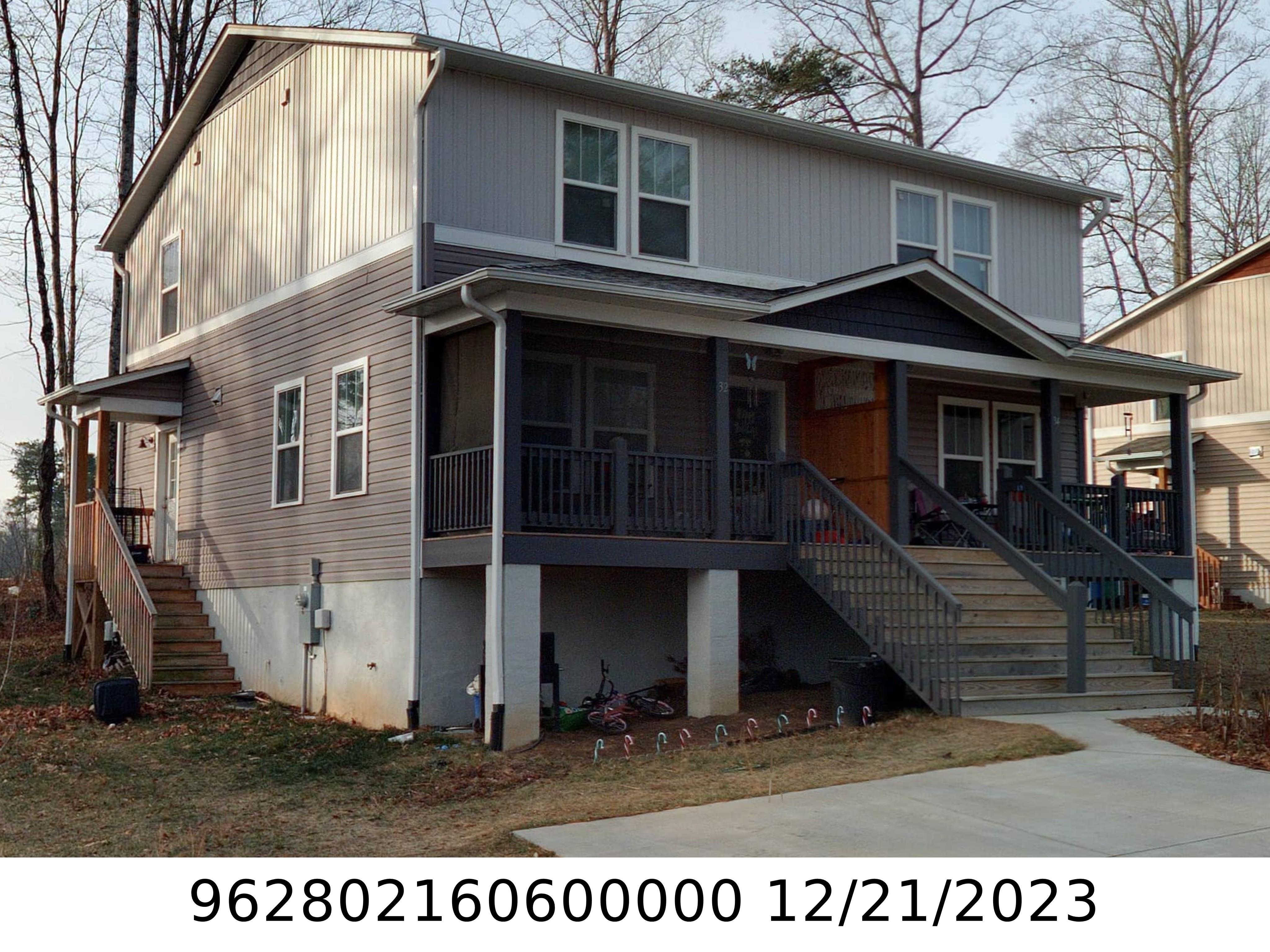 A picture of the property located at 32 NEW HEIGHTS DR, ASHEVILLE NC 28806.
