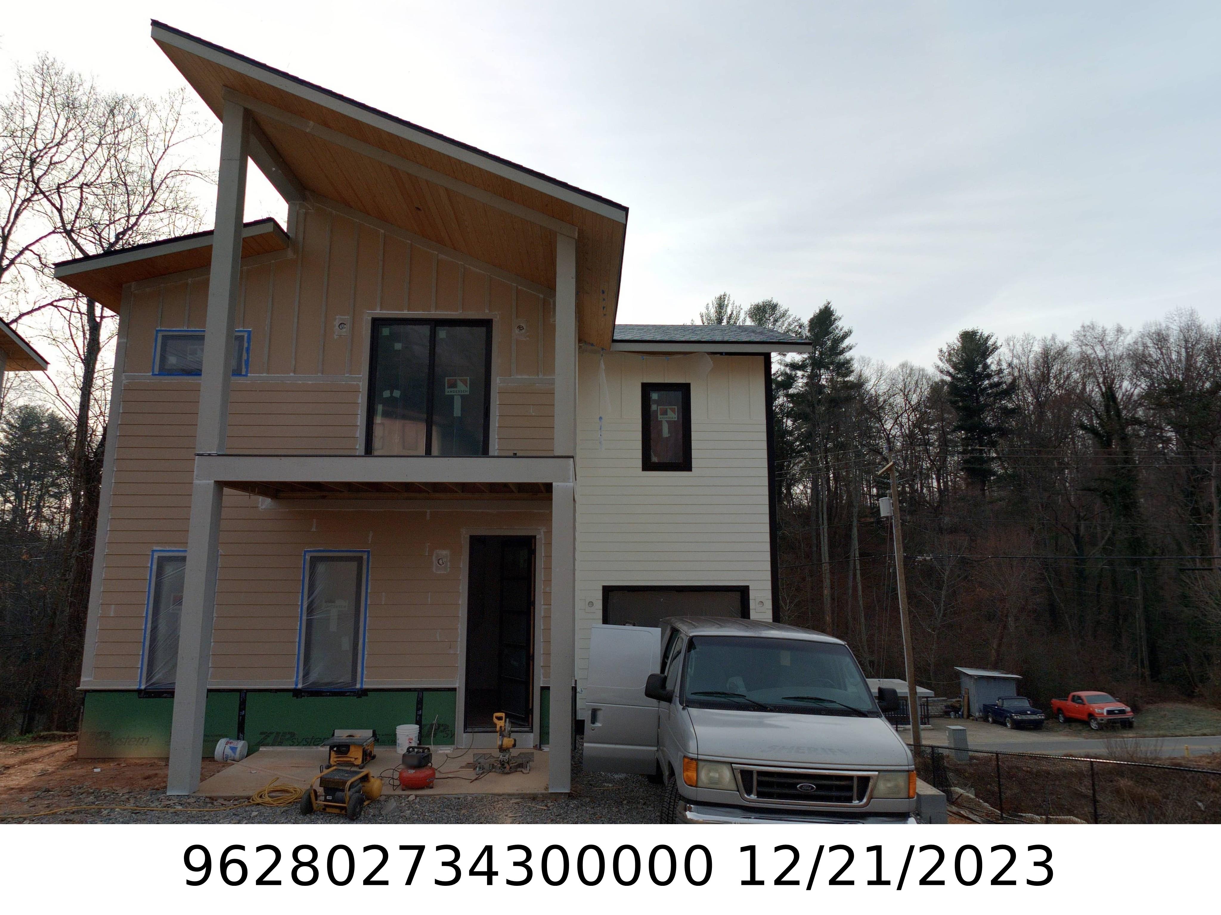 A picture of the property located at 205 TORCH LIGHT WAY, ASHEVILLE NC 28806.