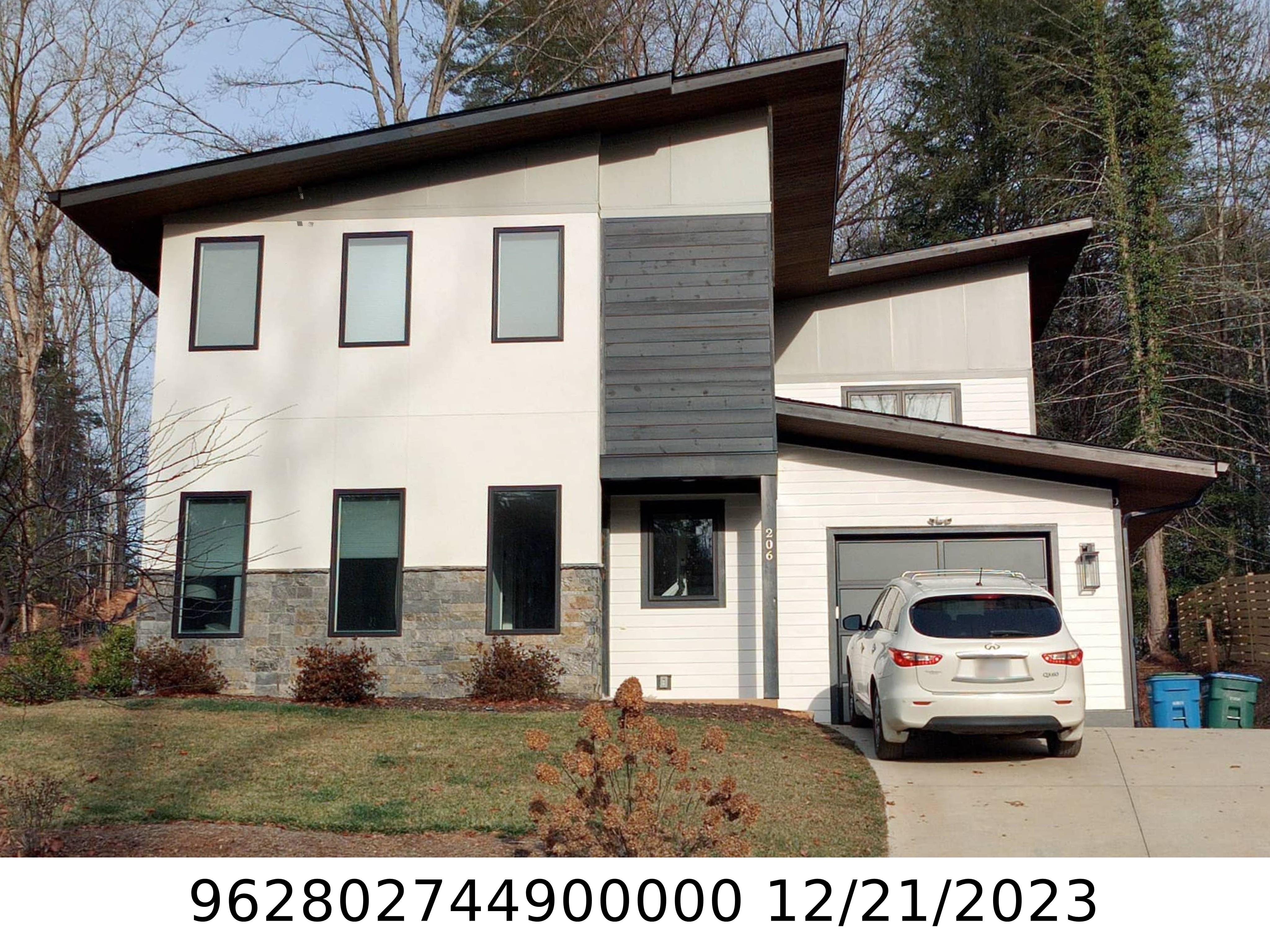 A picture of the property located at 206 TORCH LIGHT WAY, ASHEVILLE NC 28806.