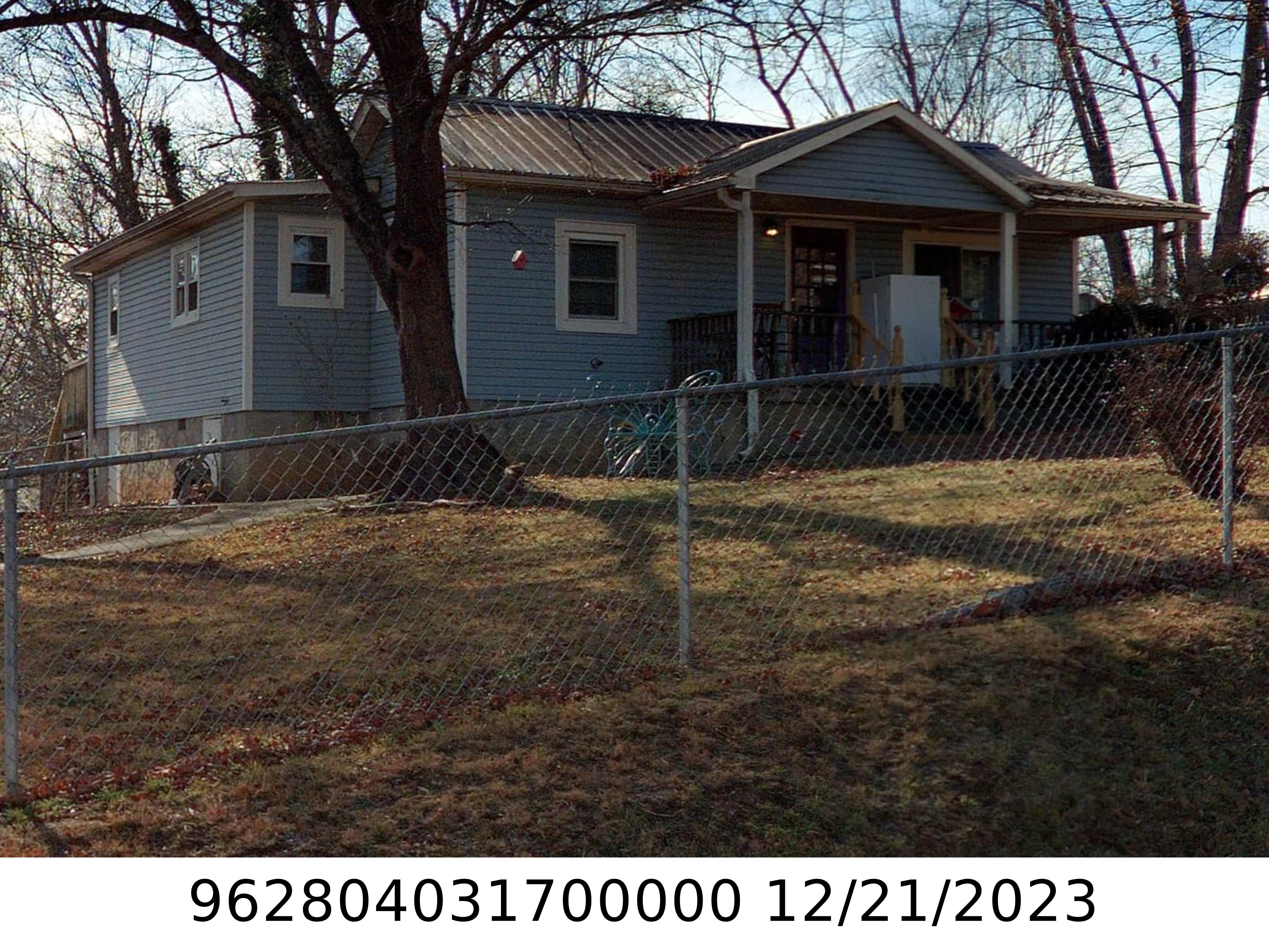 A picture of the property located at 21 HONEYSUCKLE LN, ASHEVILLE NC 28806.