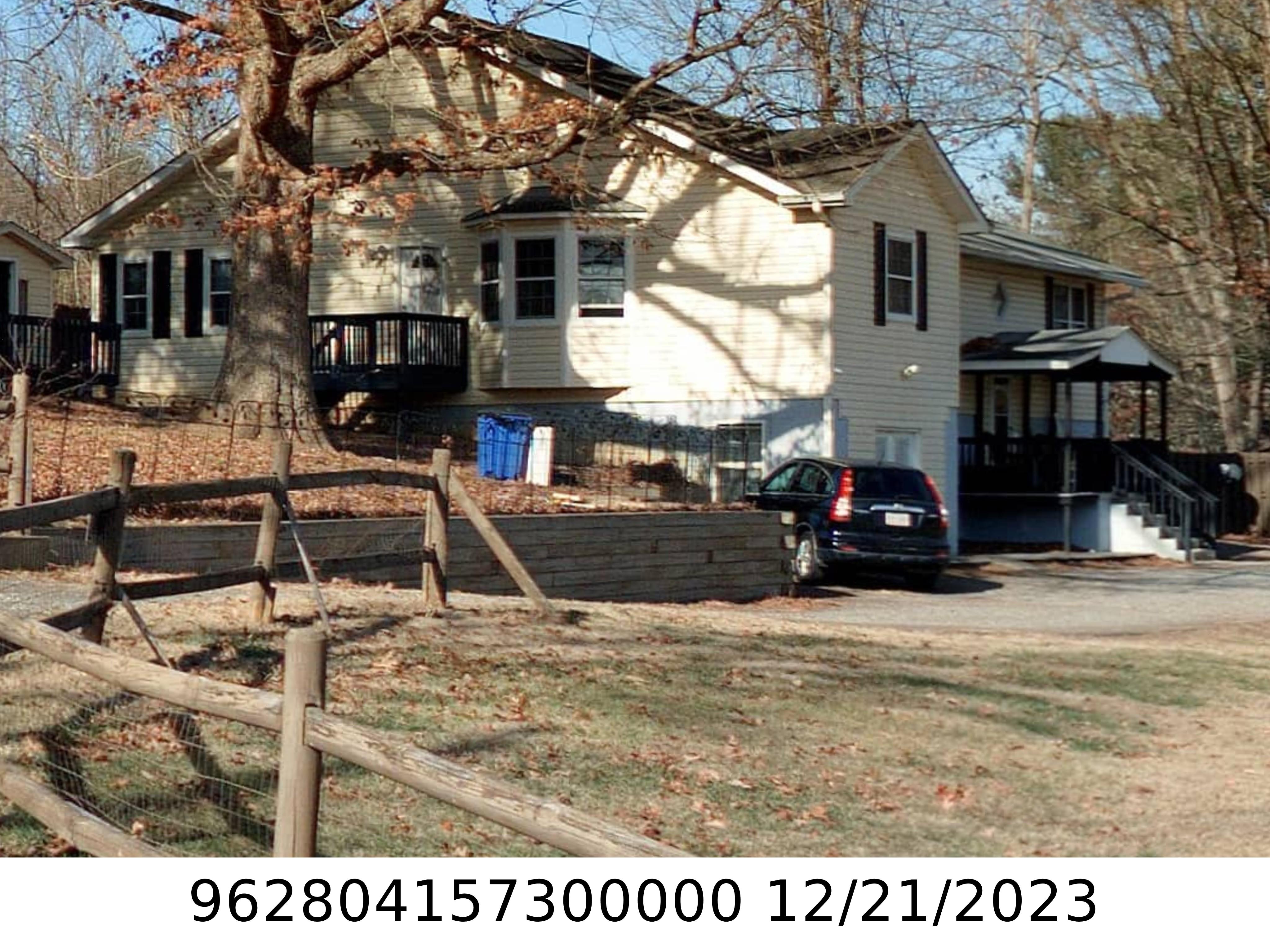 A picture of the property located at 26 HONEYSUCKLE LN, ASHEVILLE NC 28806.