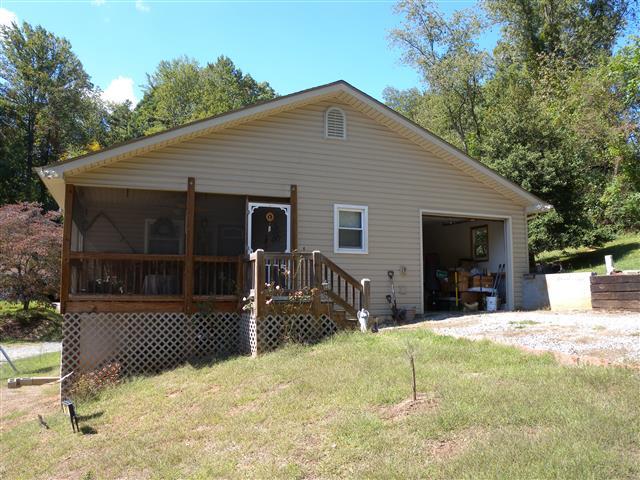 A picture of the property located at 61 PISGAH VIEW RD, ASHEVILLE NC 28806.