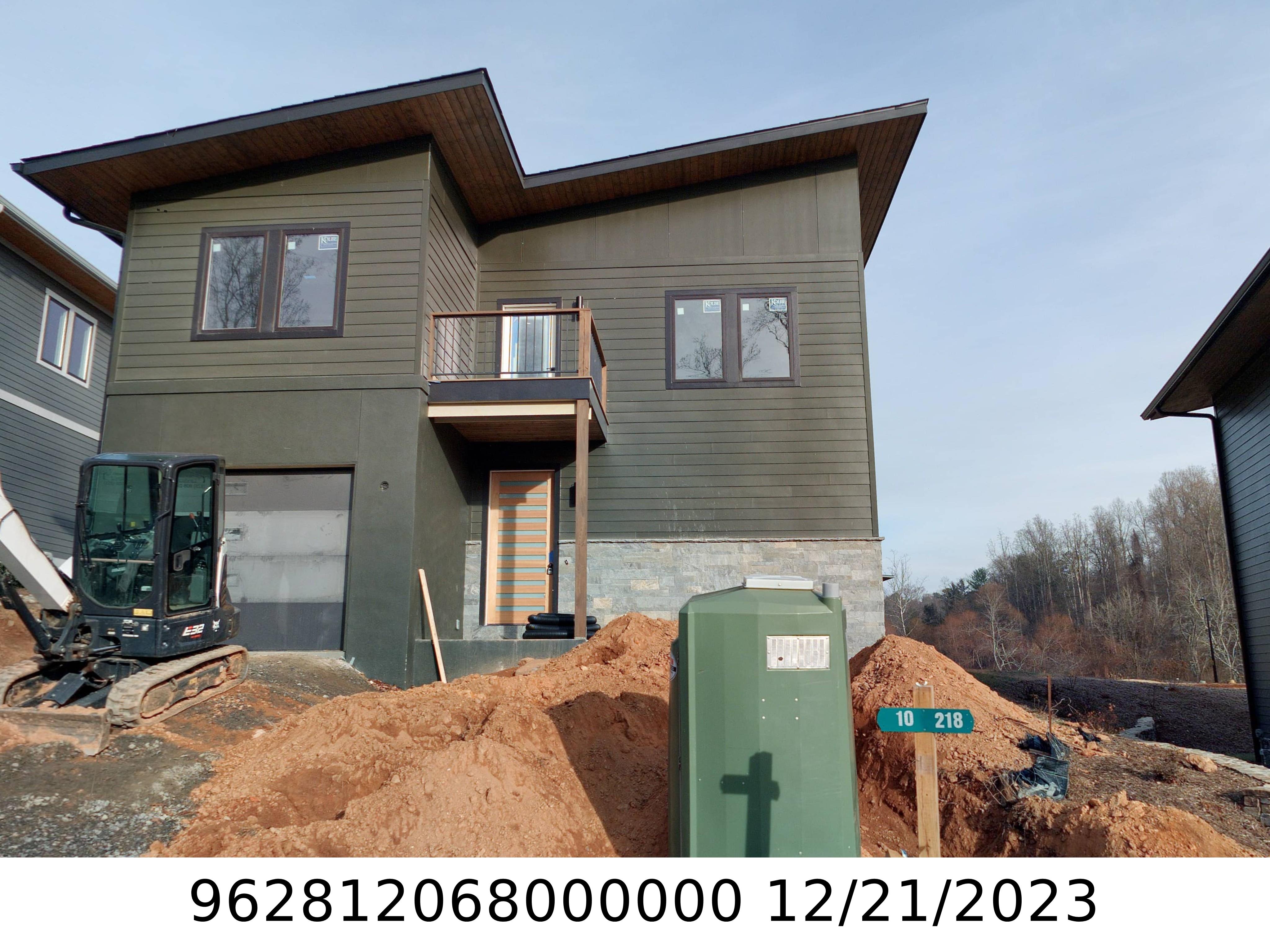 A picture of the property located at 218 TORCH LIGHT WAY, ASHEVILLE NC 28806.