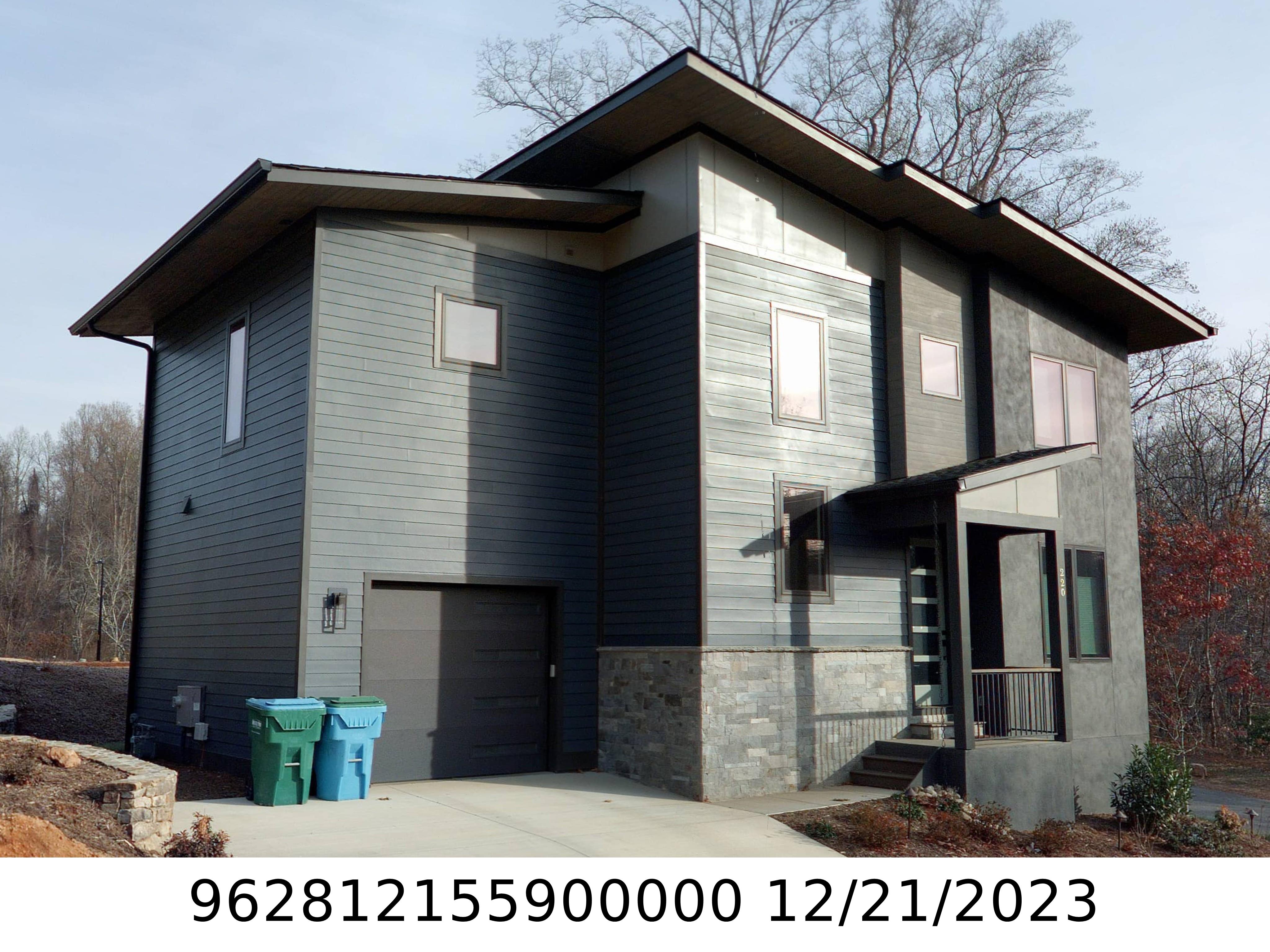 A picture of the property located at 220 TORCH LIGHT WAY, ASHEVILLE NC 28806.