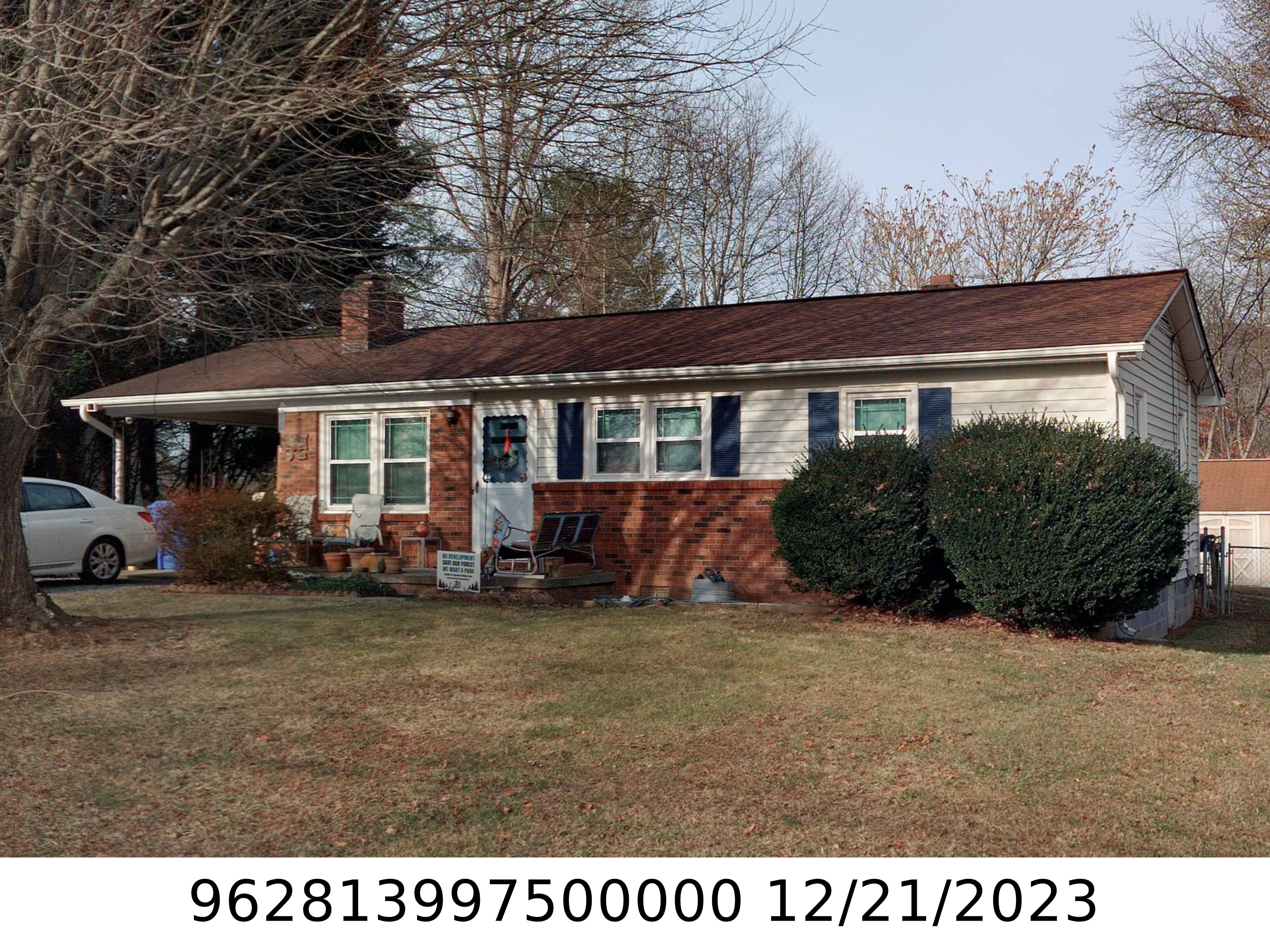 A picture of the property located at 11 EVERGREEN AVE, ASHEVILLE NC 28806.