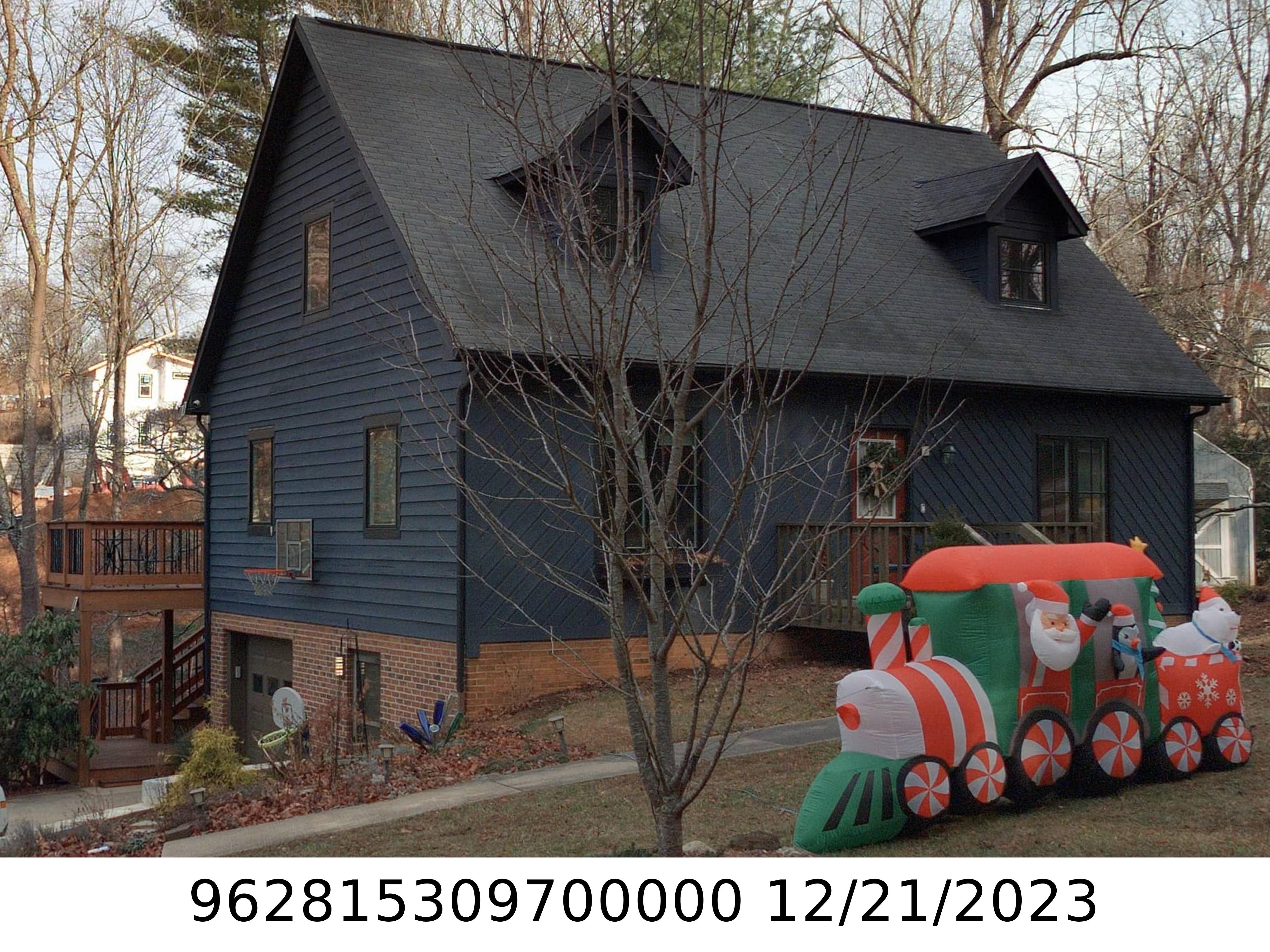 A picture of the property located at 4 EASY LIVING LN, ASHEVILLE NC 28806.