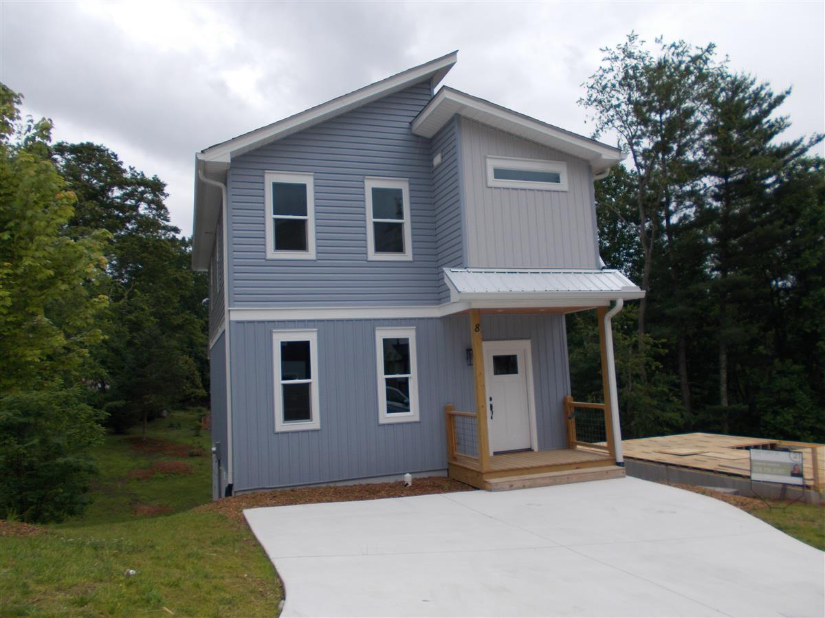 A picture of the property located at 8 ESCONDIDO DR, ASHEVILLE NC 28806.