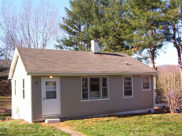 A picture of the property located at 37 PISGAH VIEW RD, ASHEVILLE NC 28806.