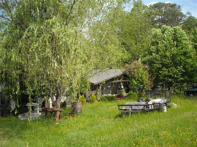 A picture of the property located at 109 CEDAR KNOLL PL, ASHEVILLE NC 28806.