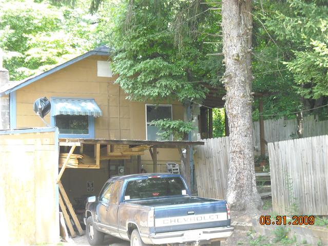 A picture of the property located at 1715 OLD HAYWOOD RD ASHEVILLE NC.