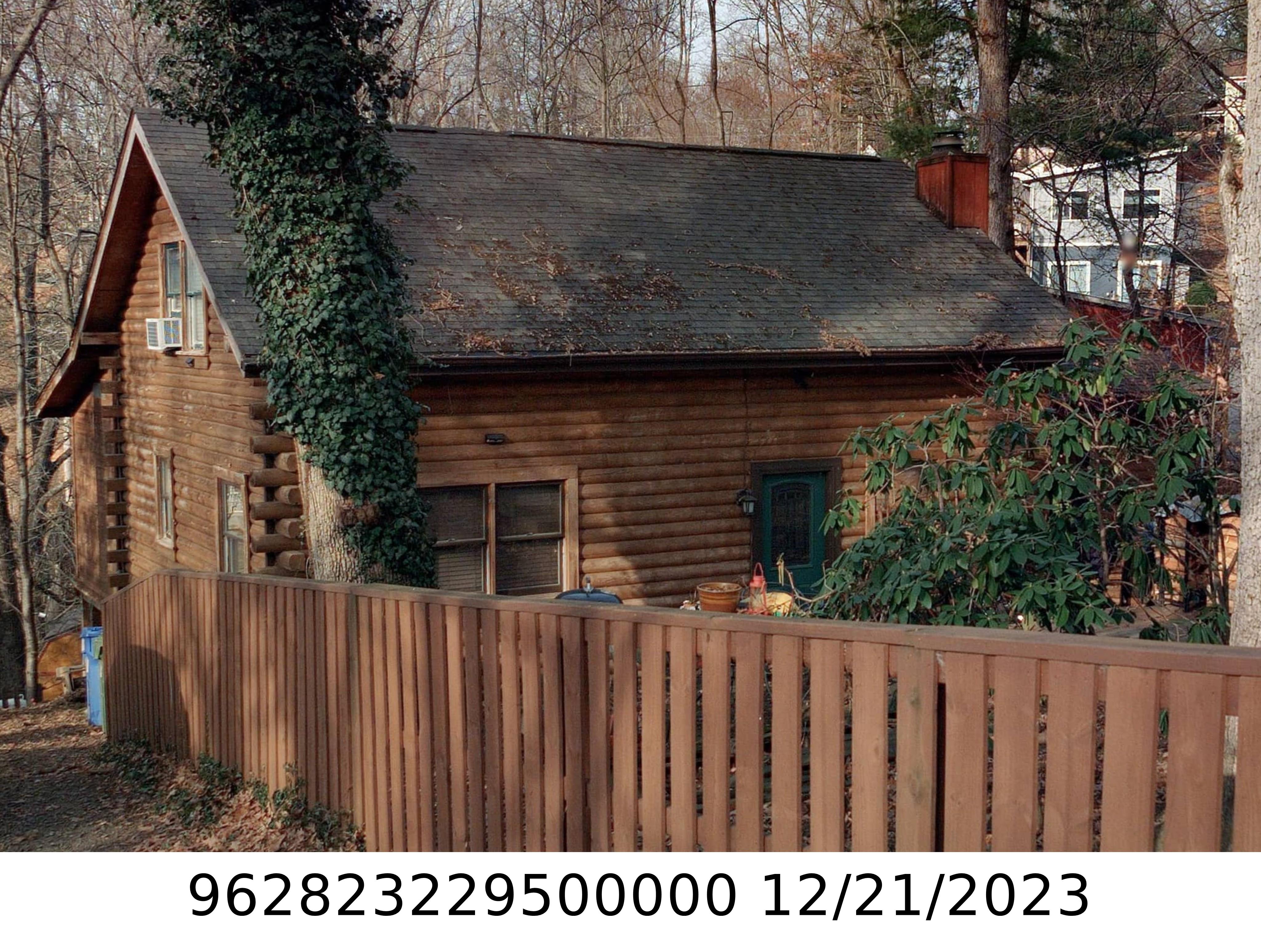 A picture of the property located at 9 WOODRIDGE LN, ASHEVILLE NC 28806.