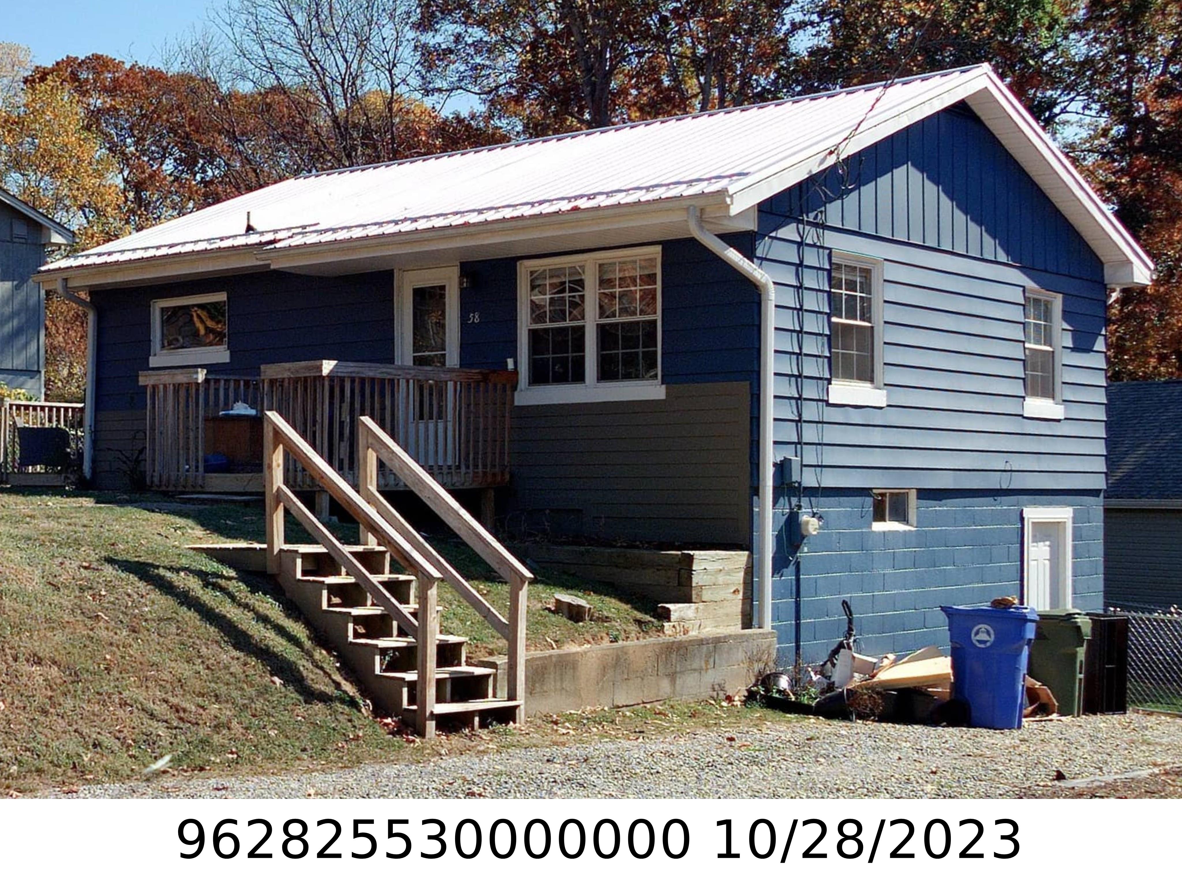 A picture of the property located at 58 DEAVER PARK CIR, ASHEVILLE NC 28806.