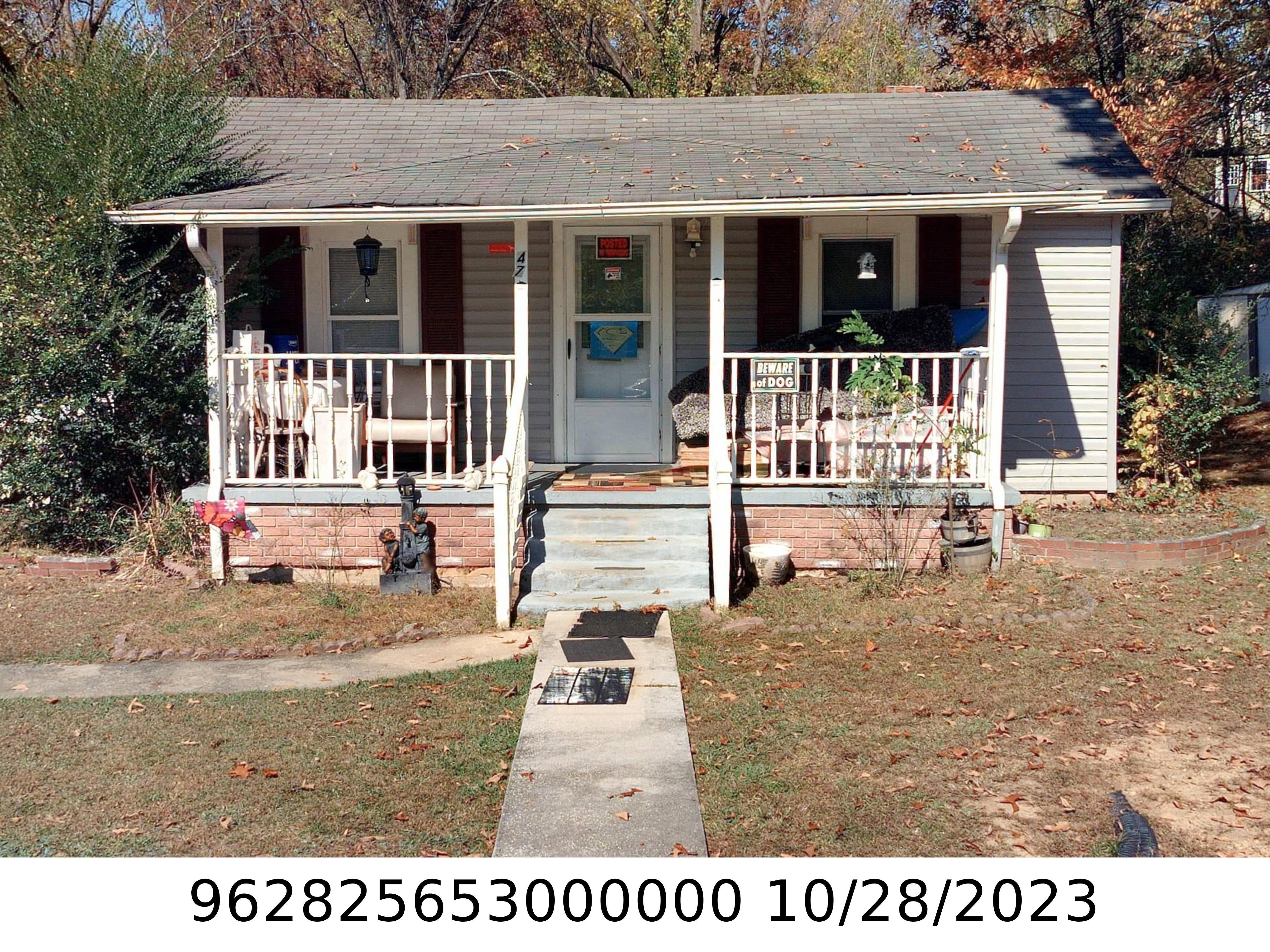 A picture of the property located at 47 DEAVER PARK CIR, ASHEVILLE NC 28806.