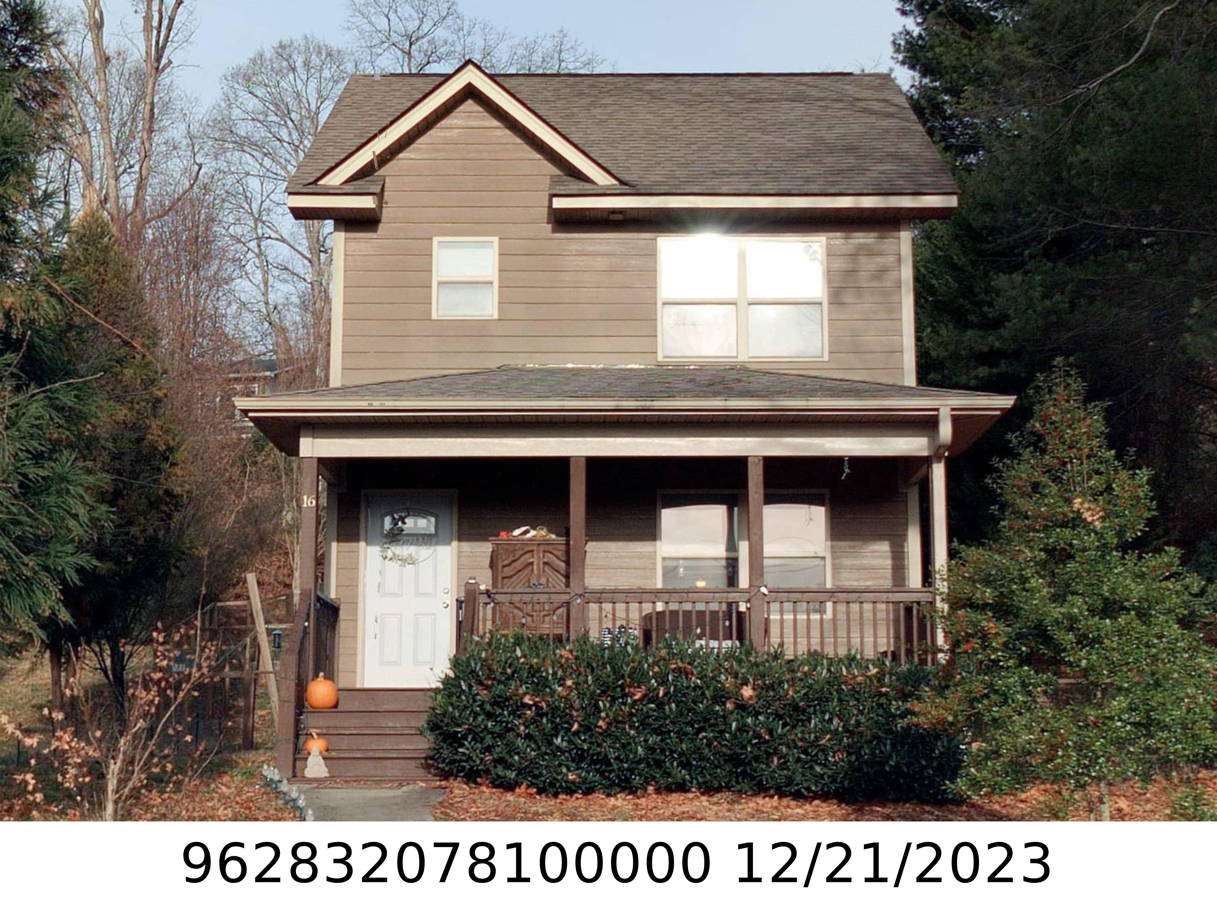 A picture of the property located at 16 WOODLAND DR, ASHEVILLE NC 28806.