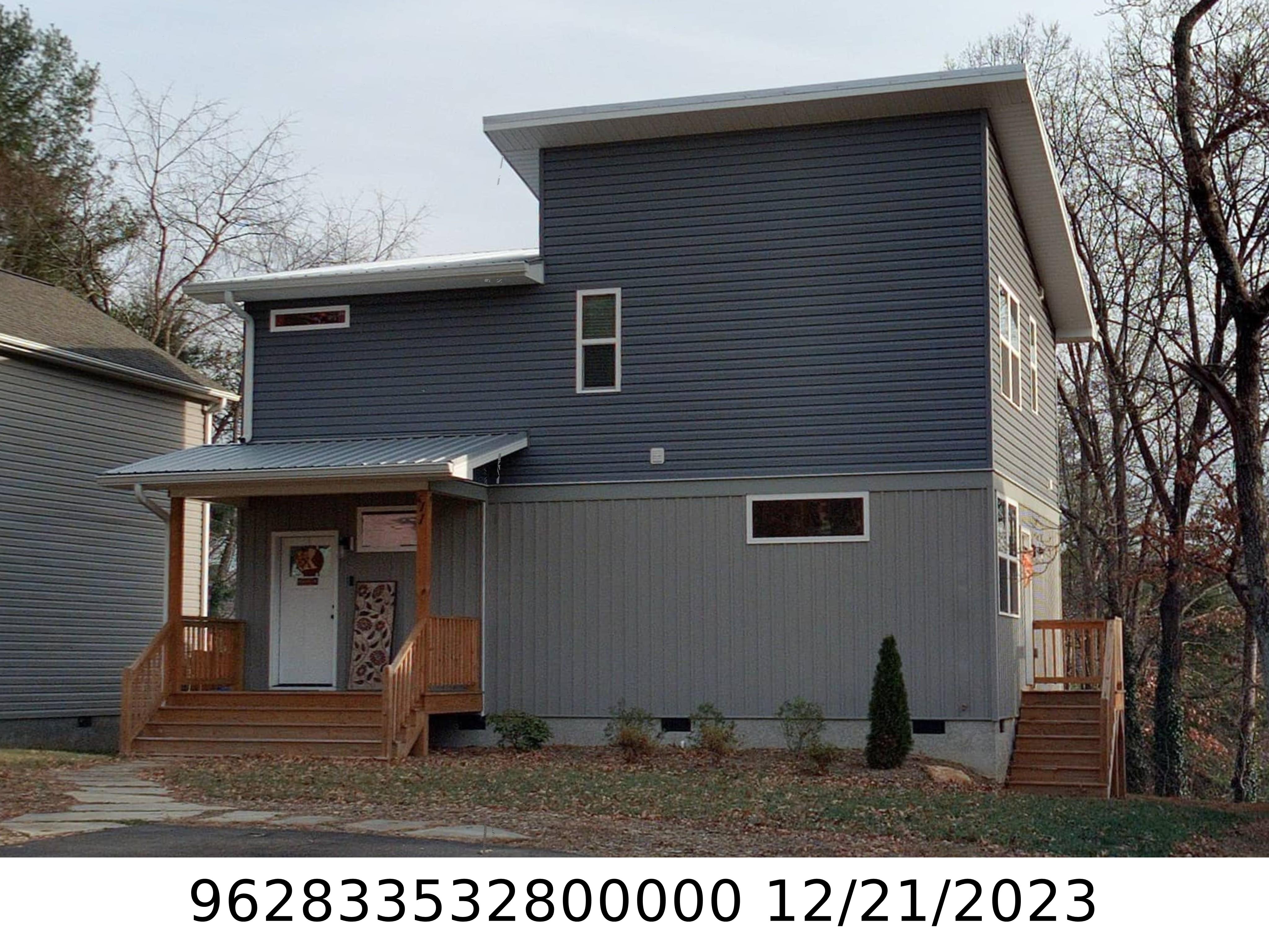 A picture of the property located at 11 SPRING DR, ASHEVILLE NC 28806.