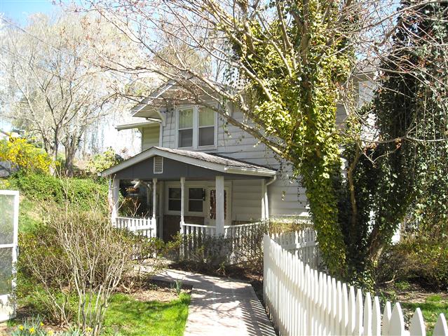 A picture of the property located at 56 HUFFMAN RD, ASHEVILLE NC 28806.