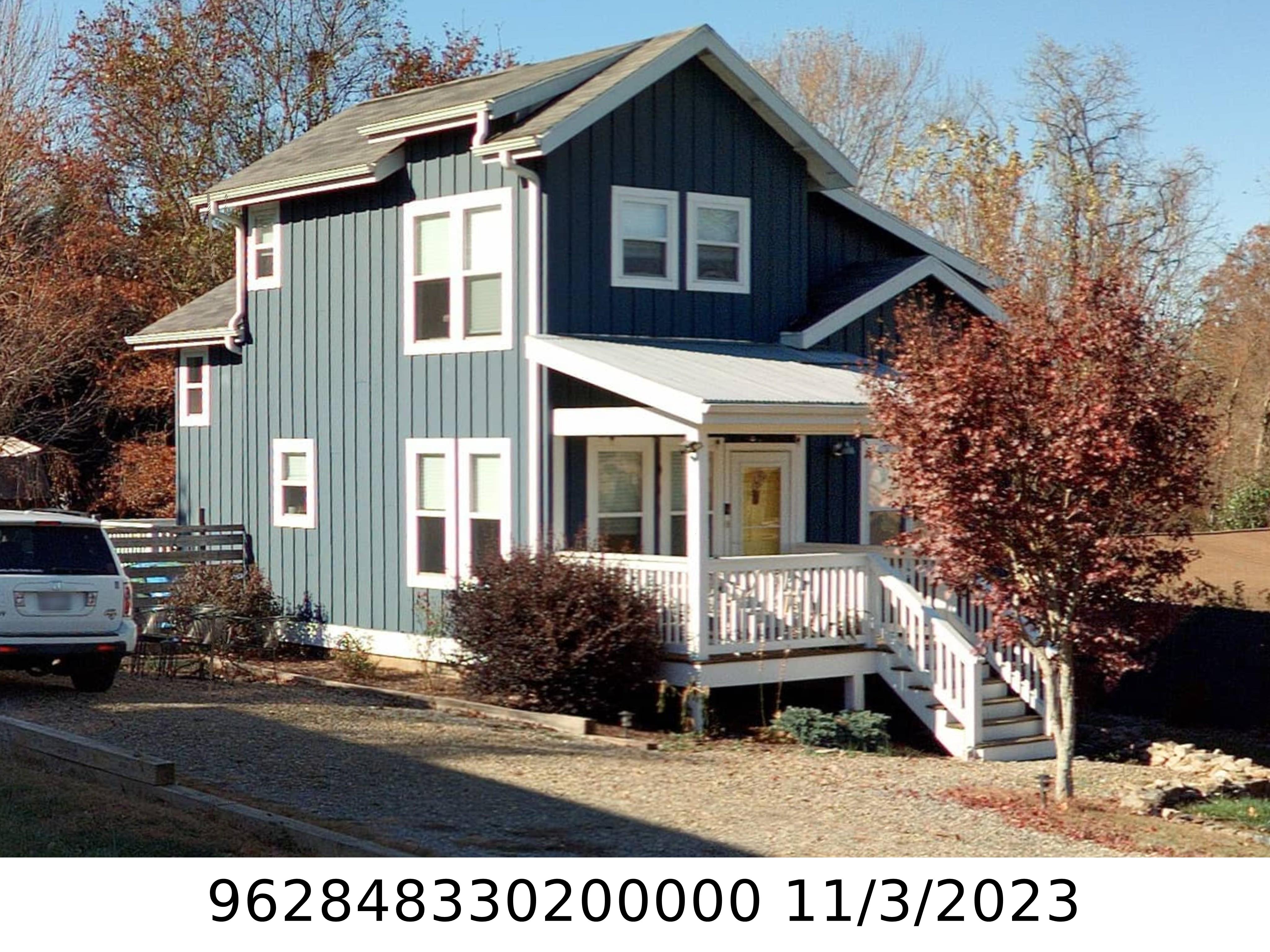 A picture of the property located at 2 IONA CIR, ASHEVILLE NC 28806.