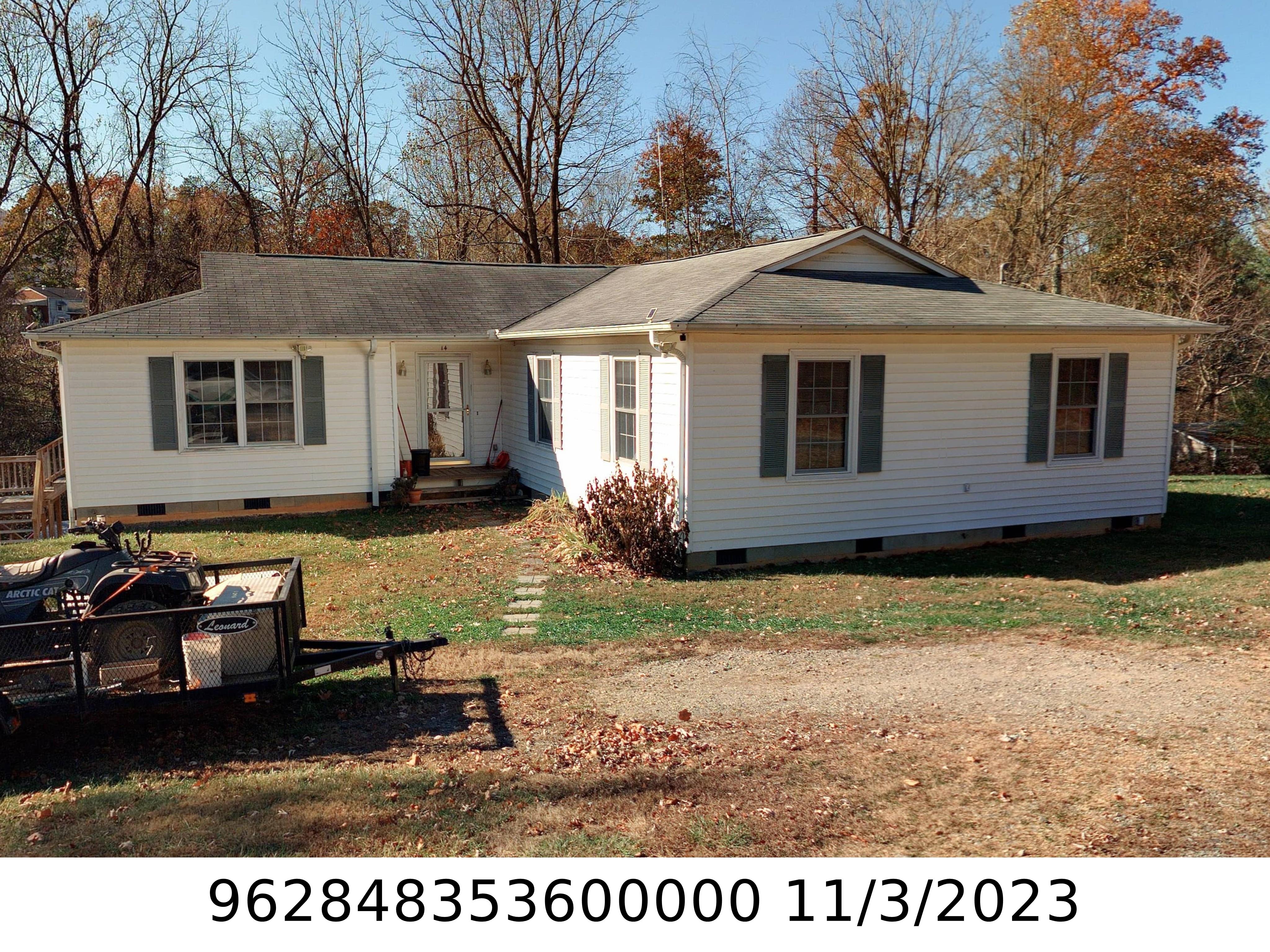 A picture of the property located at 14 IONA CIR, ASHEVILLE NC 28806.