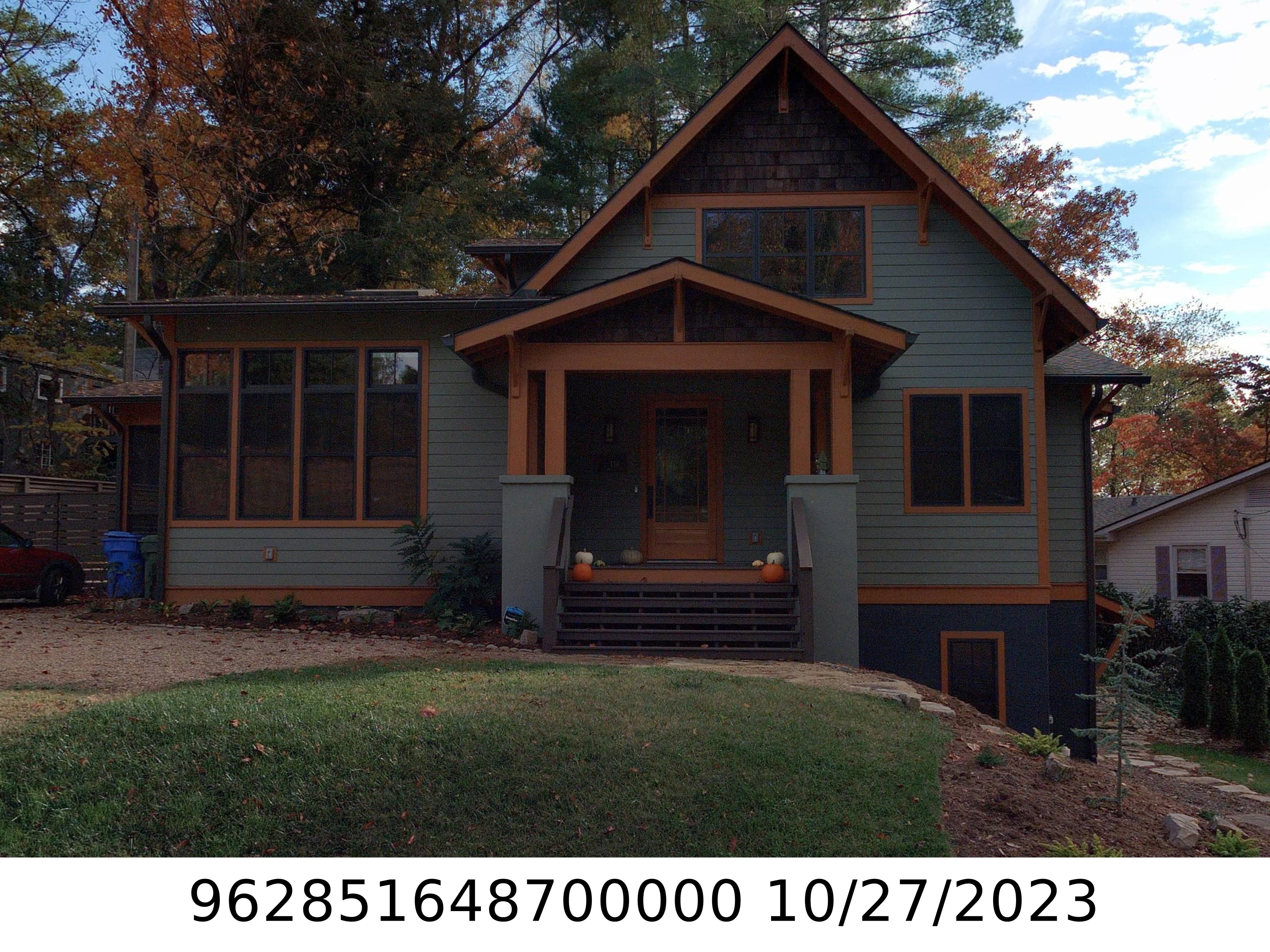 A picture of the property located at 114 CLARENDON RD, ASHEVILLE NC 28806.
