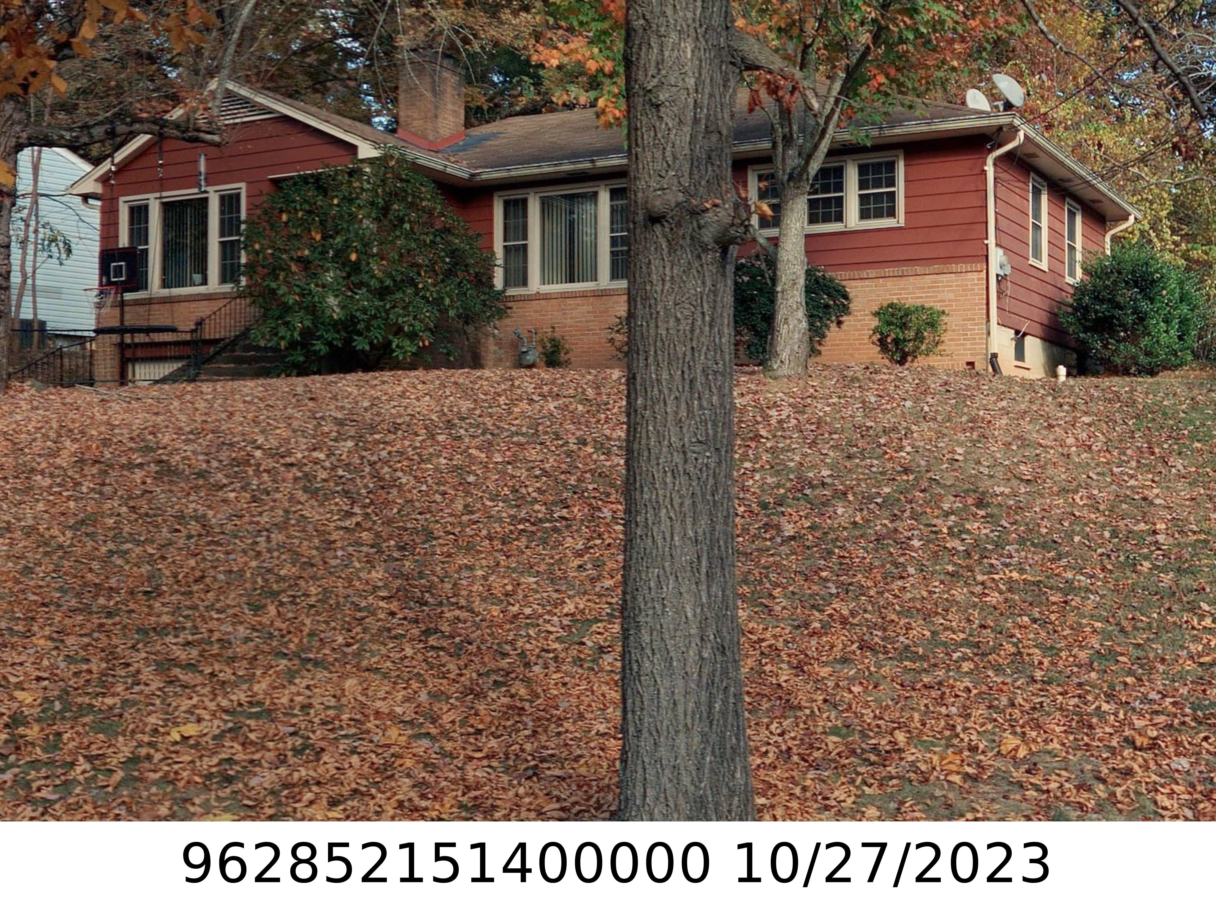 A picture of the property located at 114 ARTHUR RD, ASHEVILLE NC 28806.