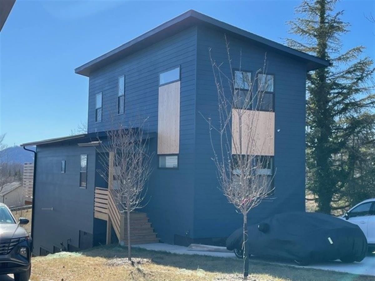 A picture of the property located at 10 HUFFMAN RD, ASHEVILLE NC 28806.