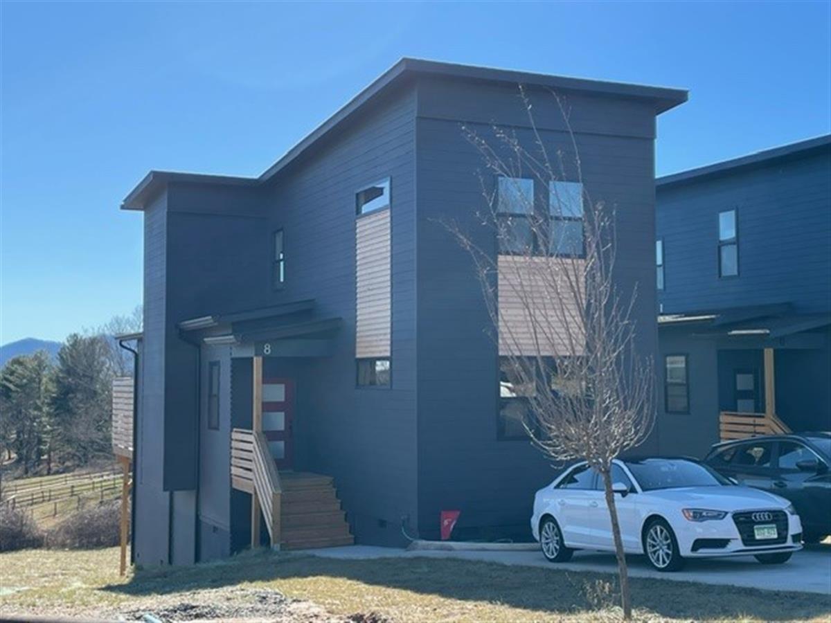 A picture of the property located at 8 HUFFMAN RD, ASHEVILLE NC 28806.