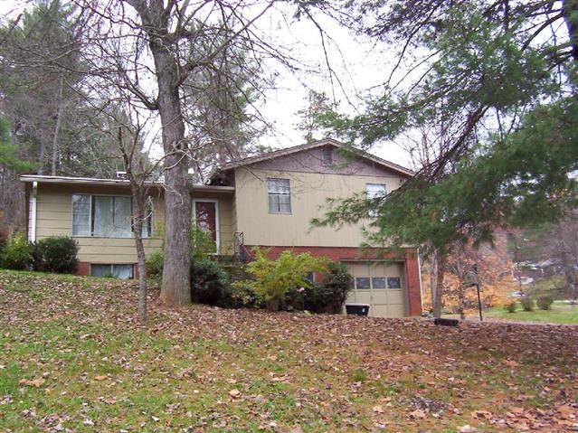 A picture of the property located at 181 WENDOVER RD, ASHEVILLE NC 28806.