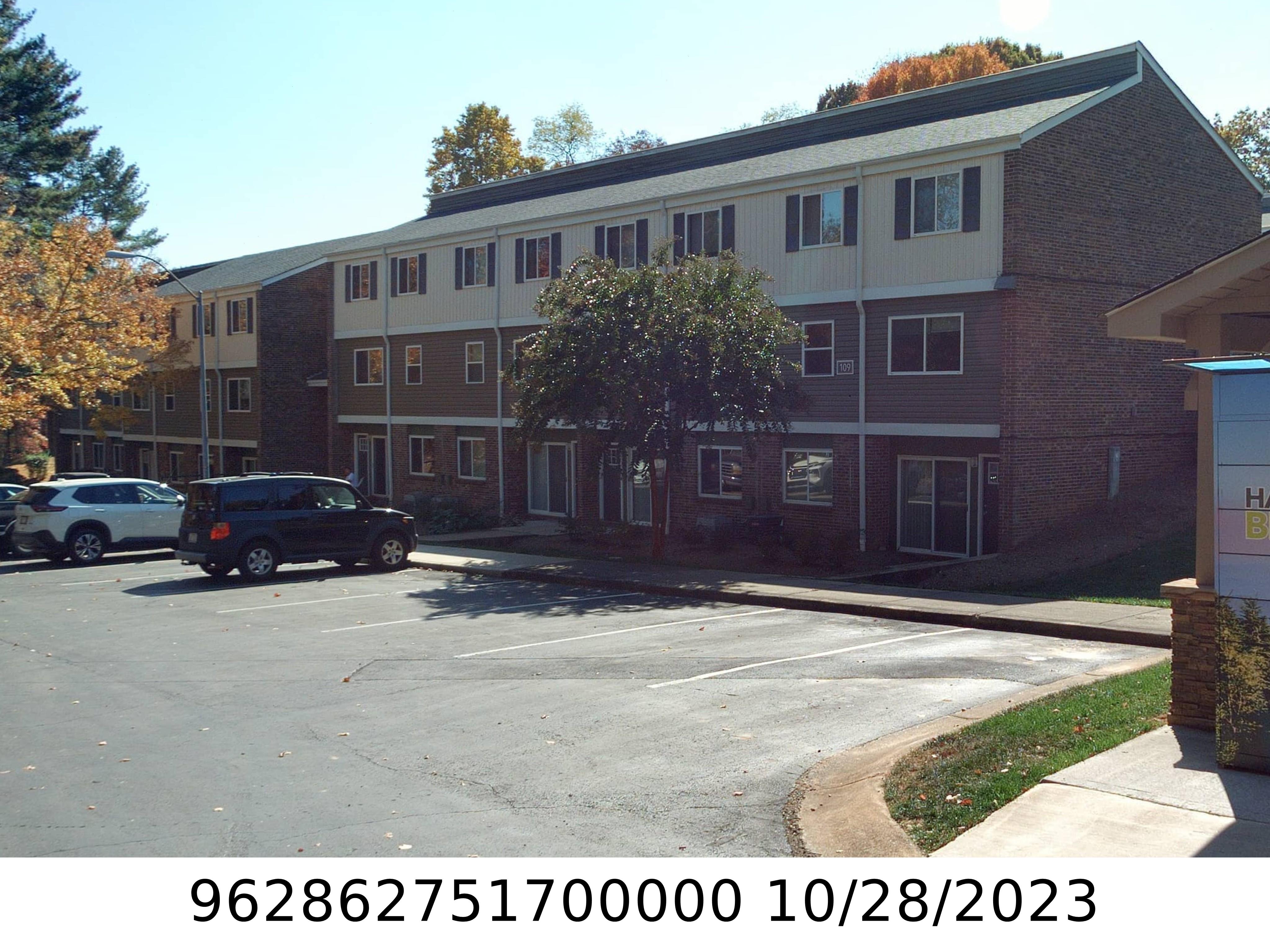 A picture of the property located at 110 BEAR CREEK LN, ASHEVILLE NC 28806.