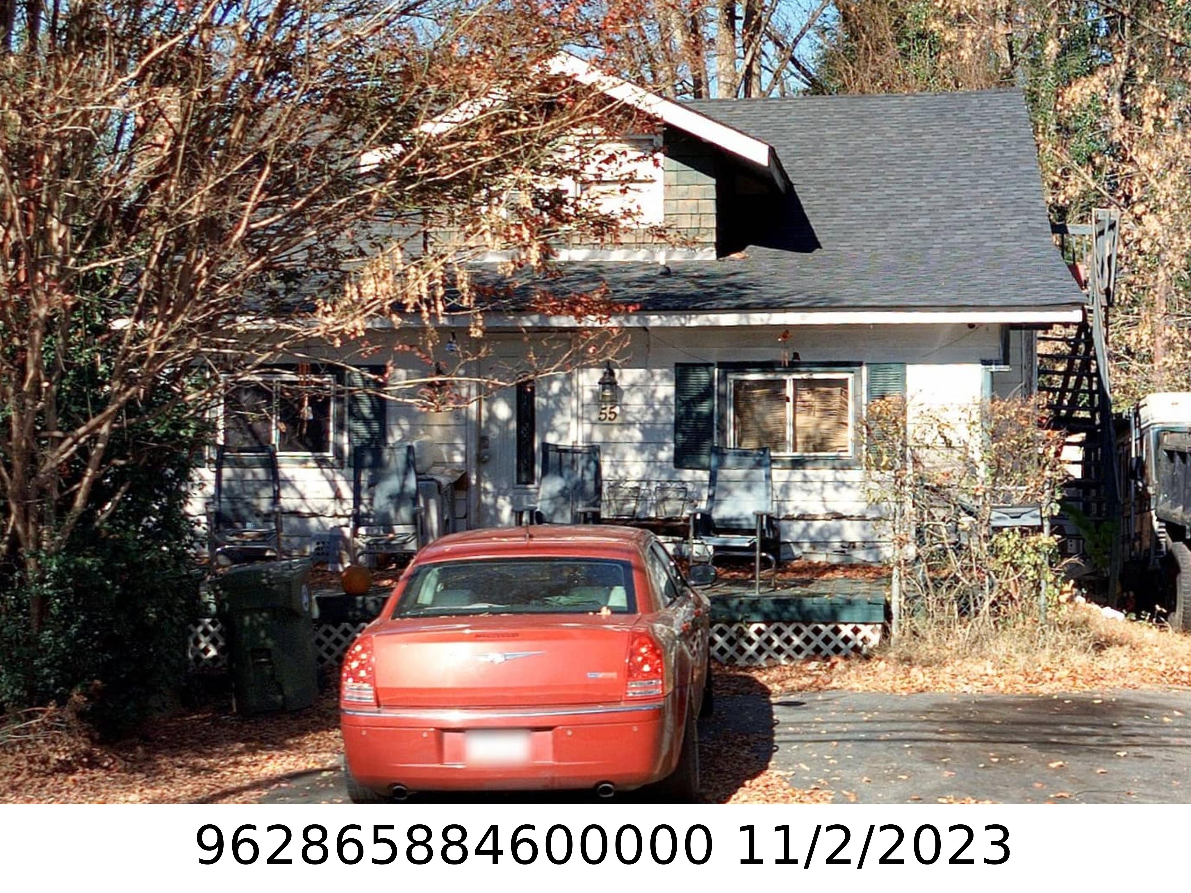 A picture of the property located at 55 DEAVERVIEW RD, ASHEVILLE NC 28806.