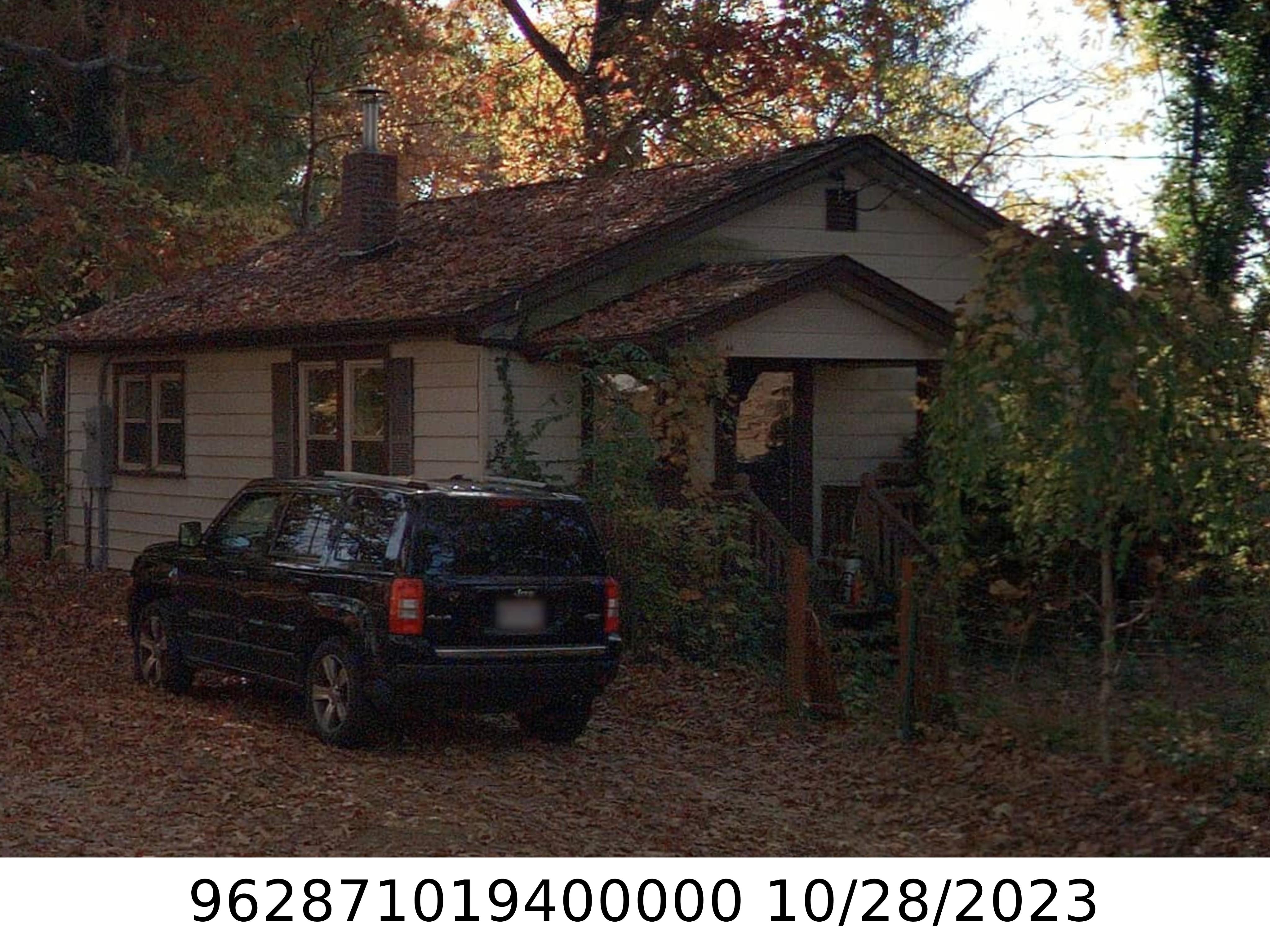 A picture of the property located at 1 NARBETH RD, ASHEVILLE NC 28806.