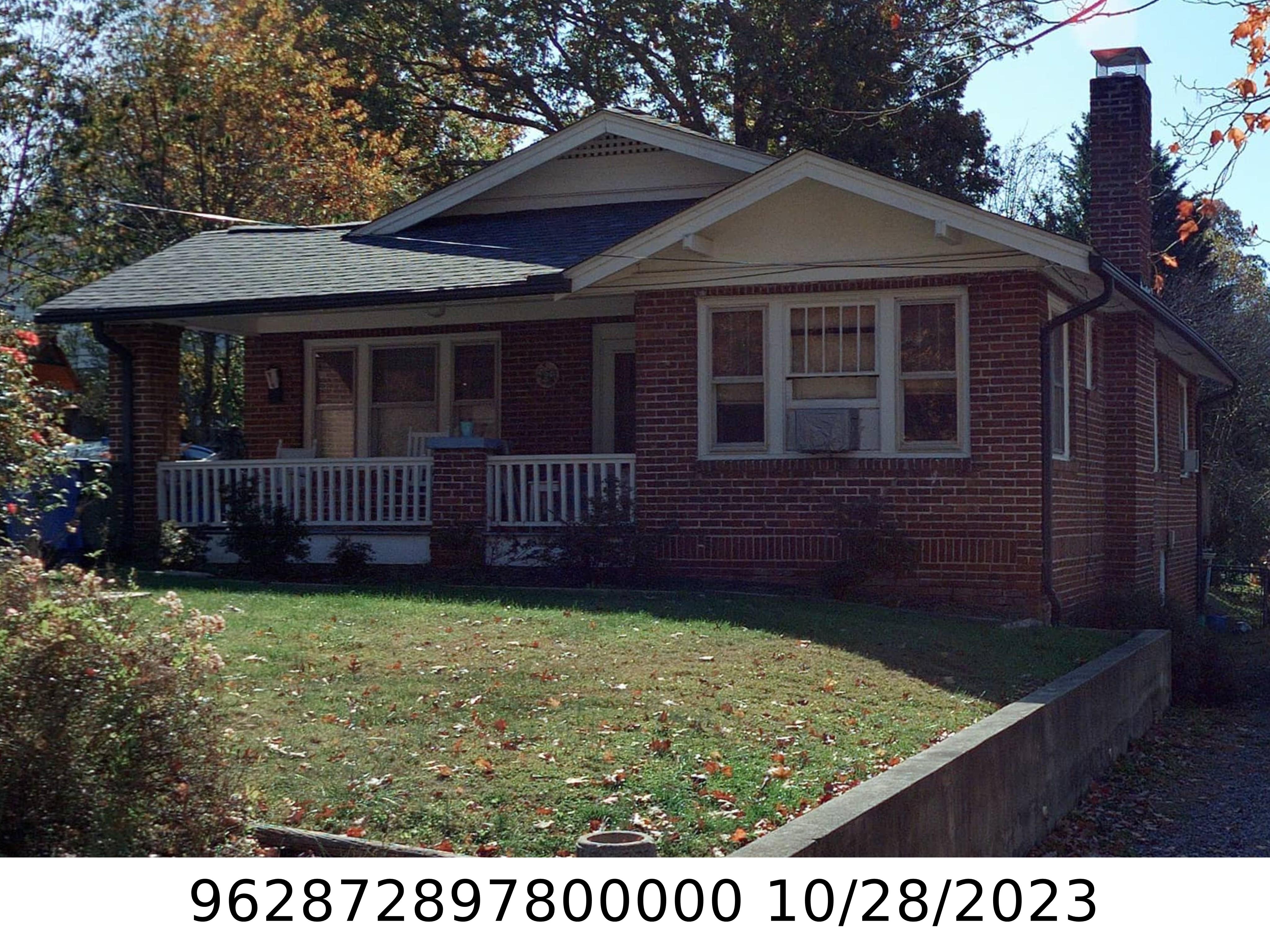 A picture of the property located at 12 HARRIS AVE, ASHEVILLE NC 28806.