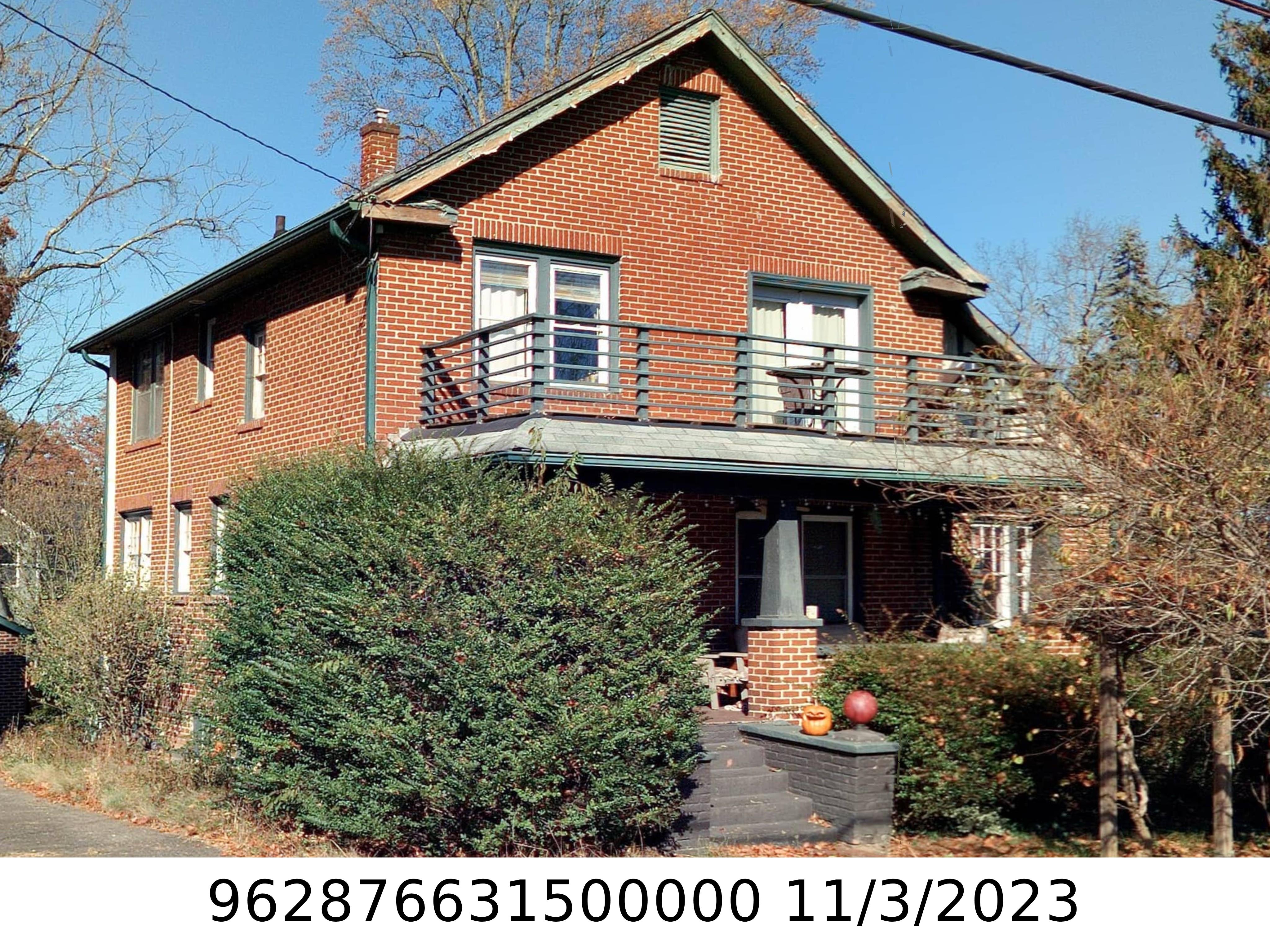 A picture of the property located at 1 TAMPA AVE, ASHEVILLE NC 28806.
