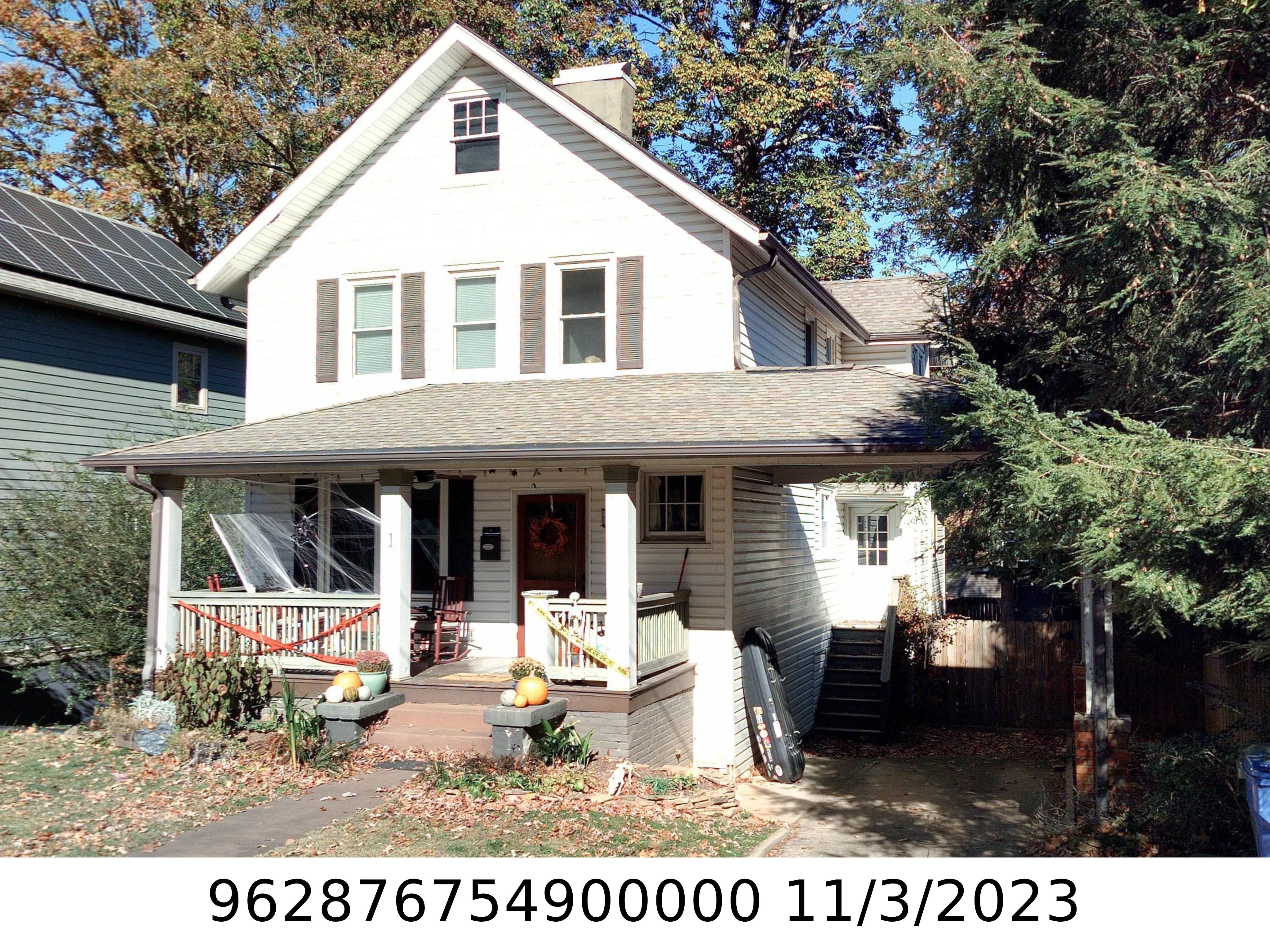 A picture of the property located at 1 LUCERNE AVE, ASHEVILLE NC 28806.