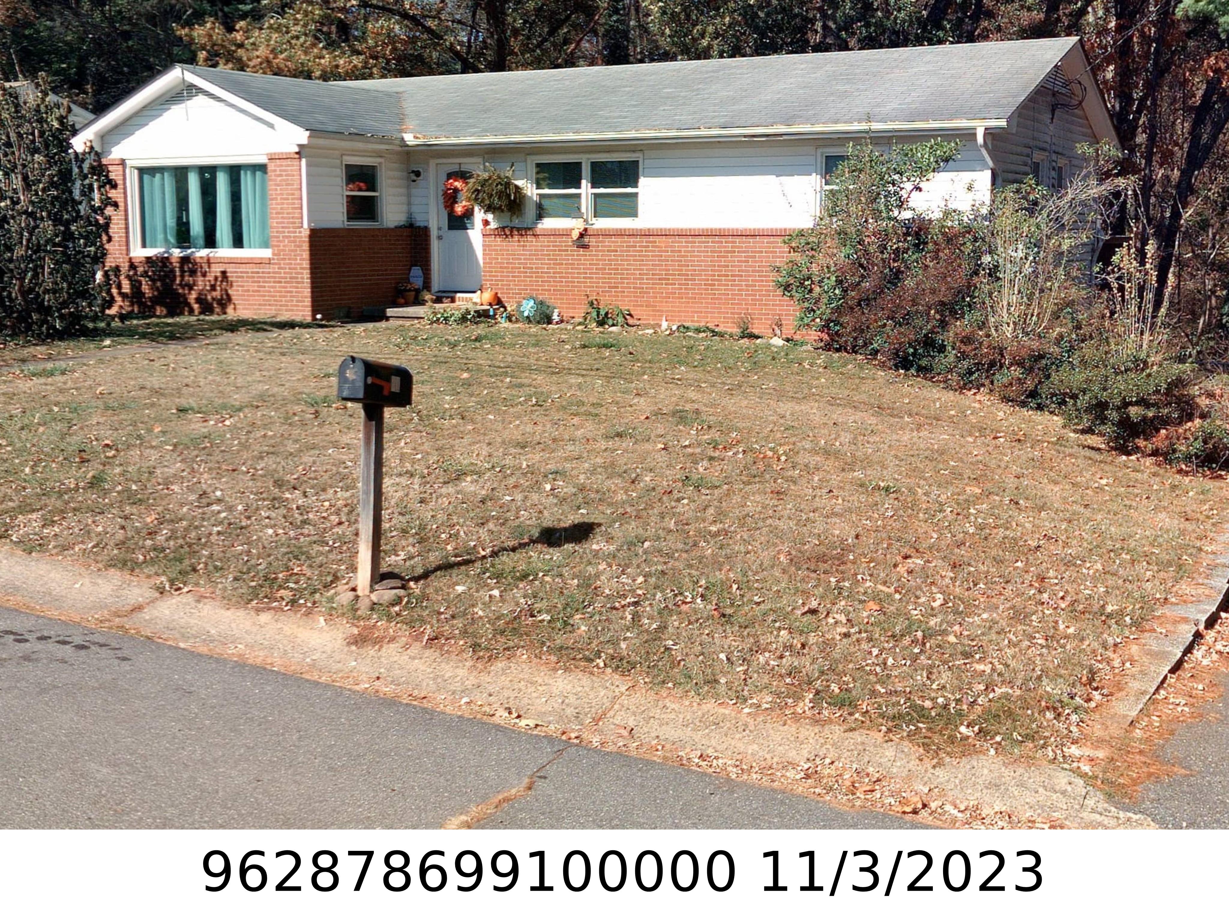 A picture of the property located at 20 DEBRA LN, ASHEVILLE NC 28806.
