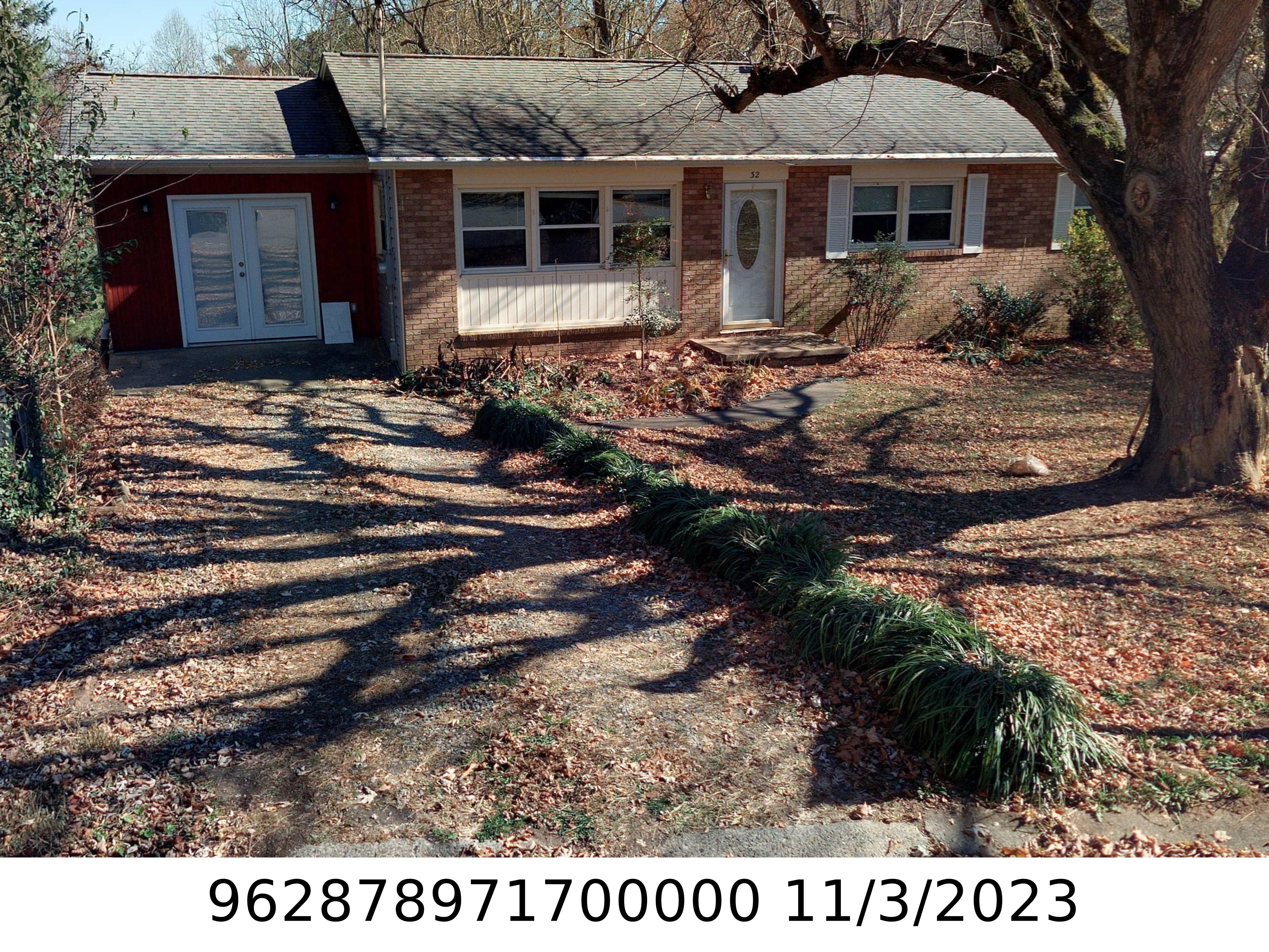 A picture of the property located at 32 DEBRA LN, ASHEVILLE NC 28806.