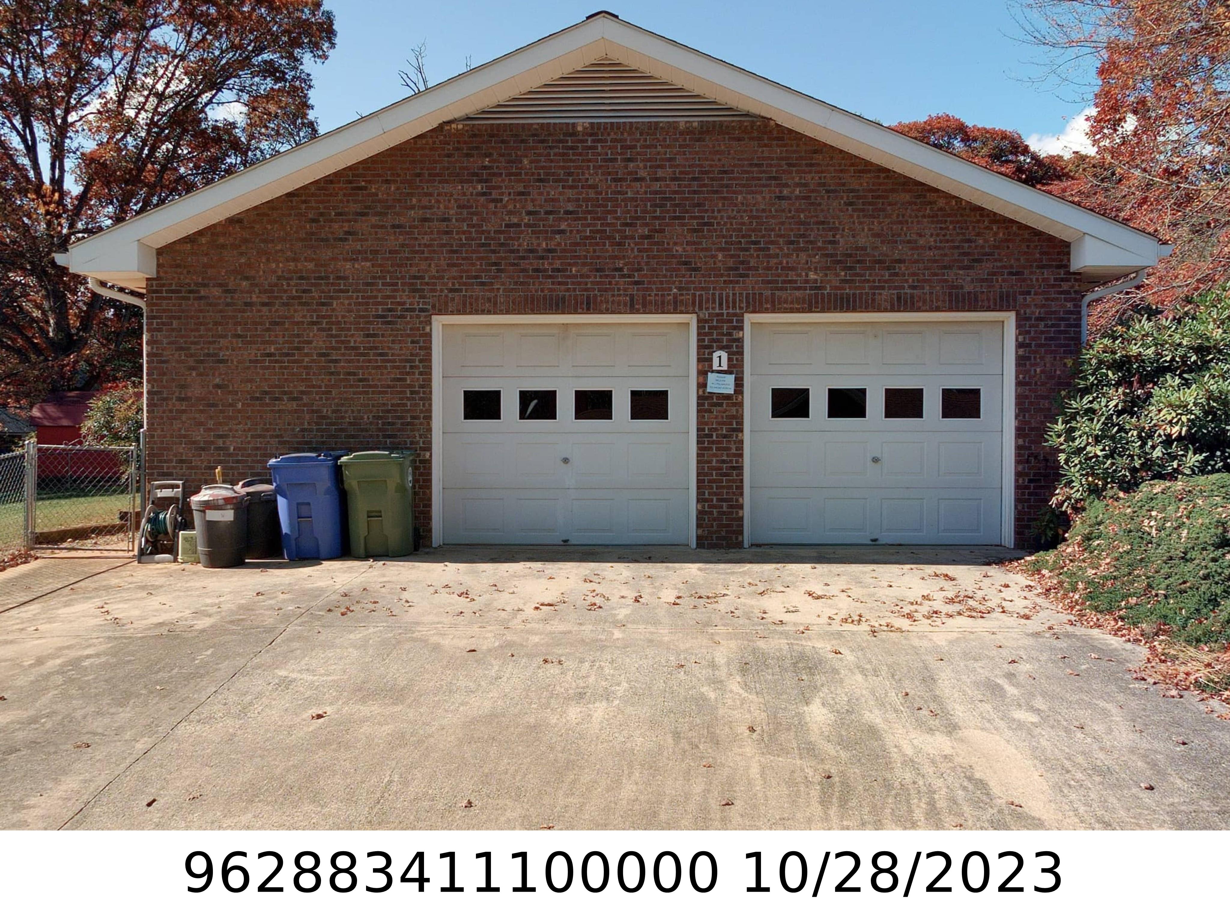 A picture of the property located at 1 LANCE LN, ASHEVILLE NC 28806.