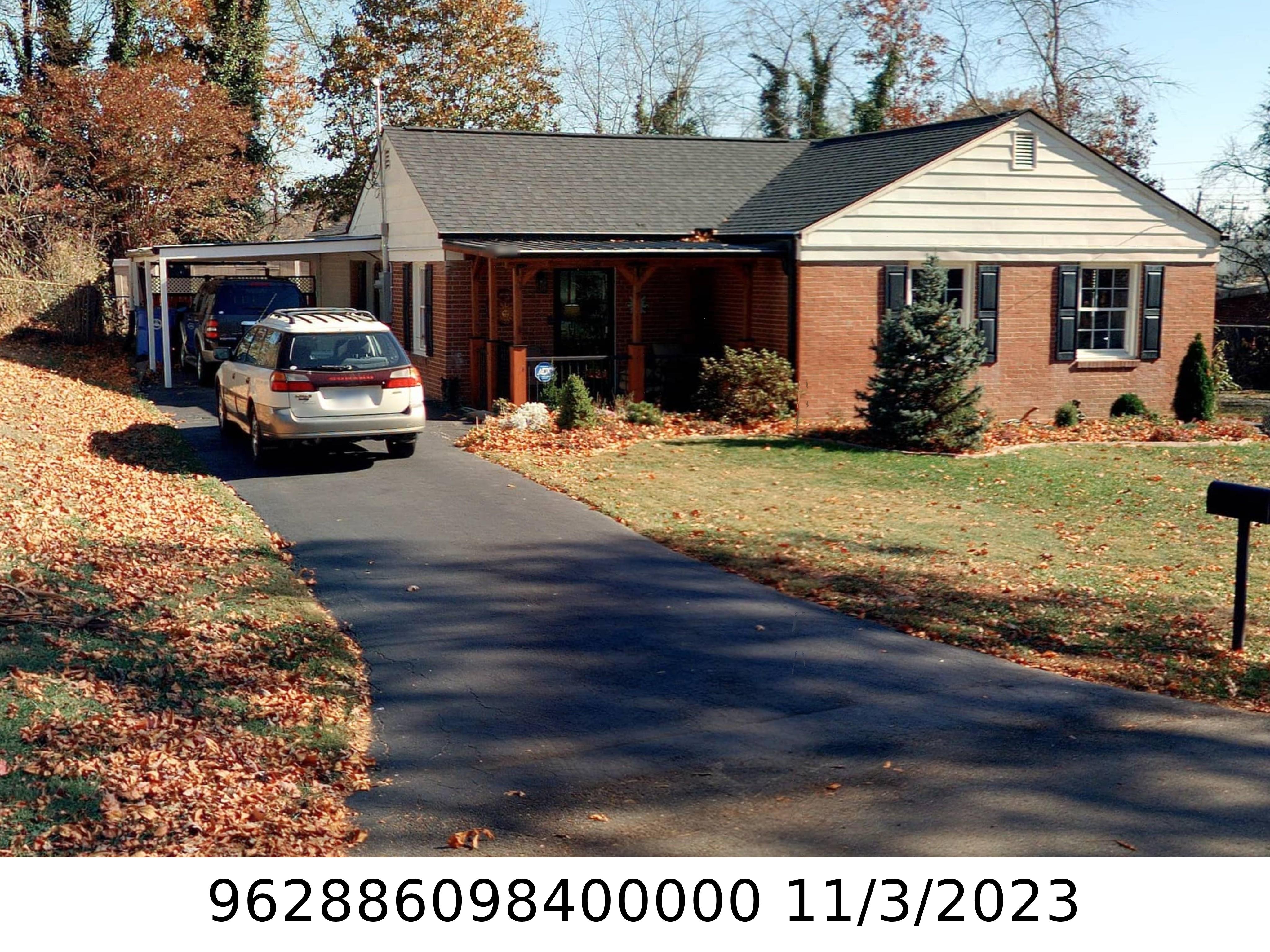 A picture of the property located at 7 WILSHIRE DR, ASHEVILLE NC 28806.