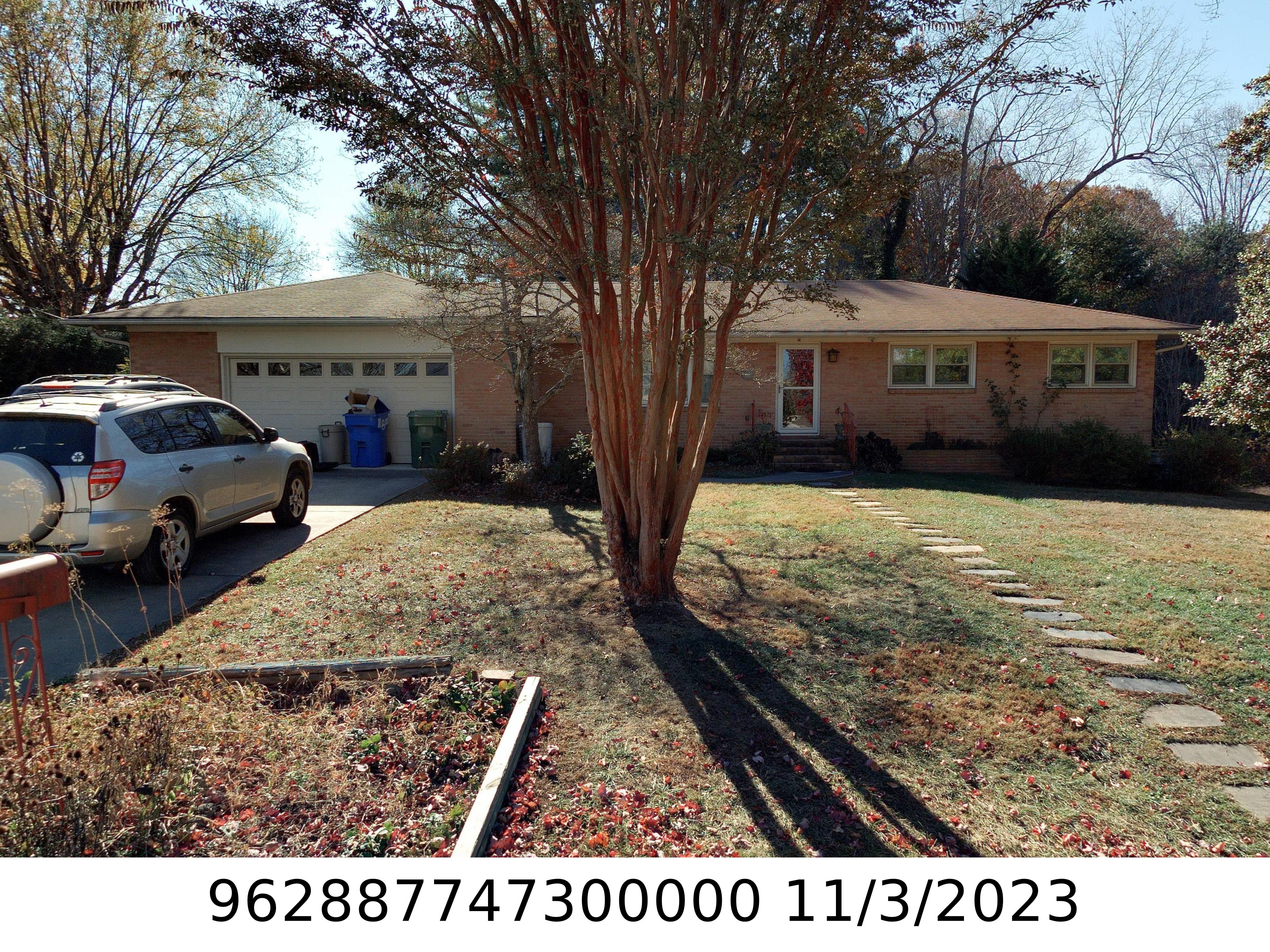 A picture of the property located at 14 LUTHER ST, ASHEVILLE NC 28806.