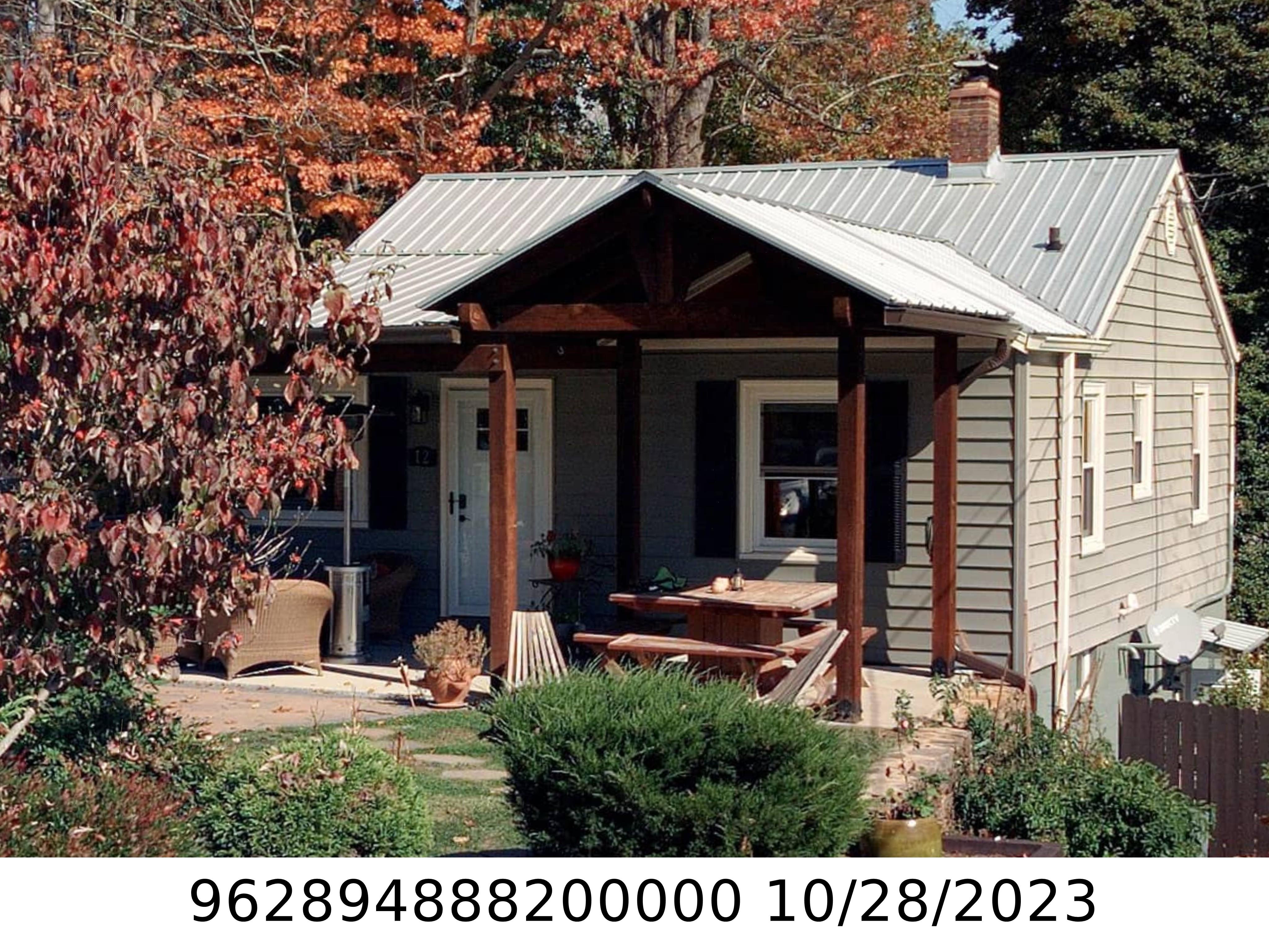 A picture of the property located at 14 HARNETT ST, ASHEVILLE NC 28806.