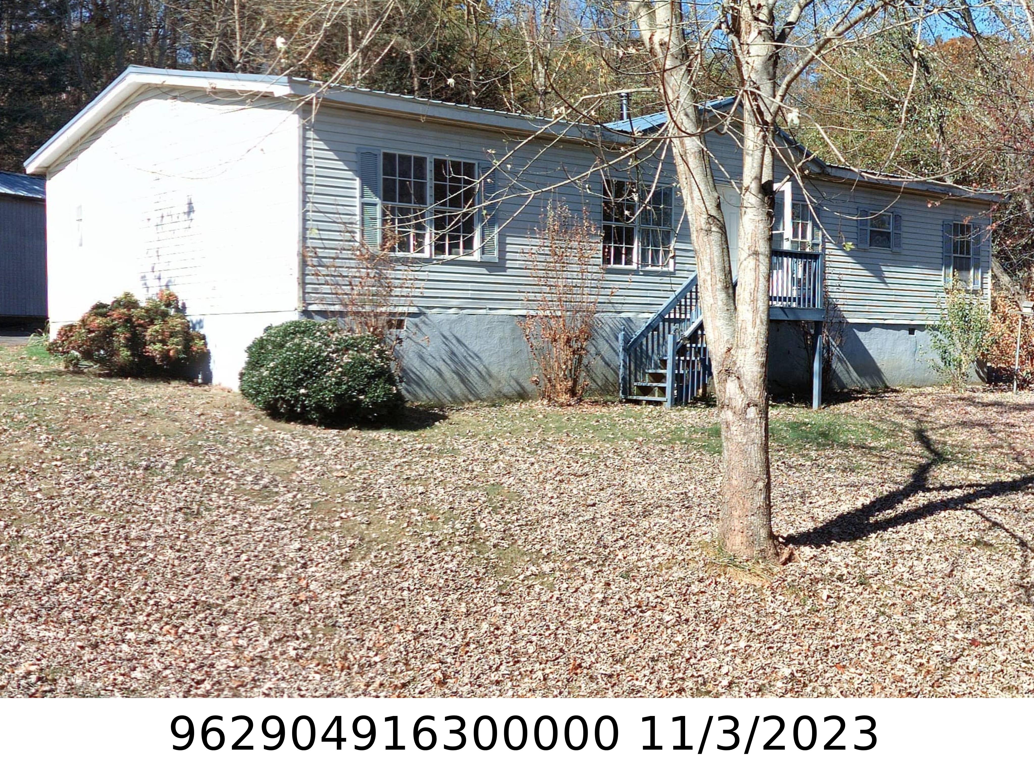 A picture of the property located at 101 HEATHER DR, ASHEVILLE NC 28806.