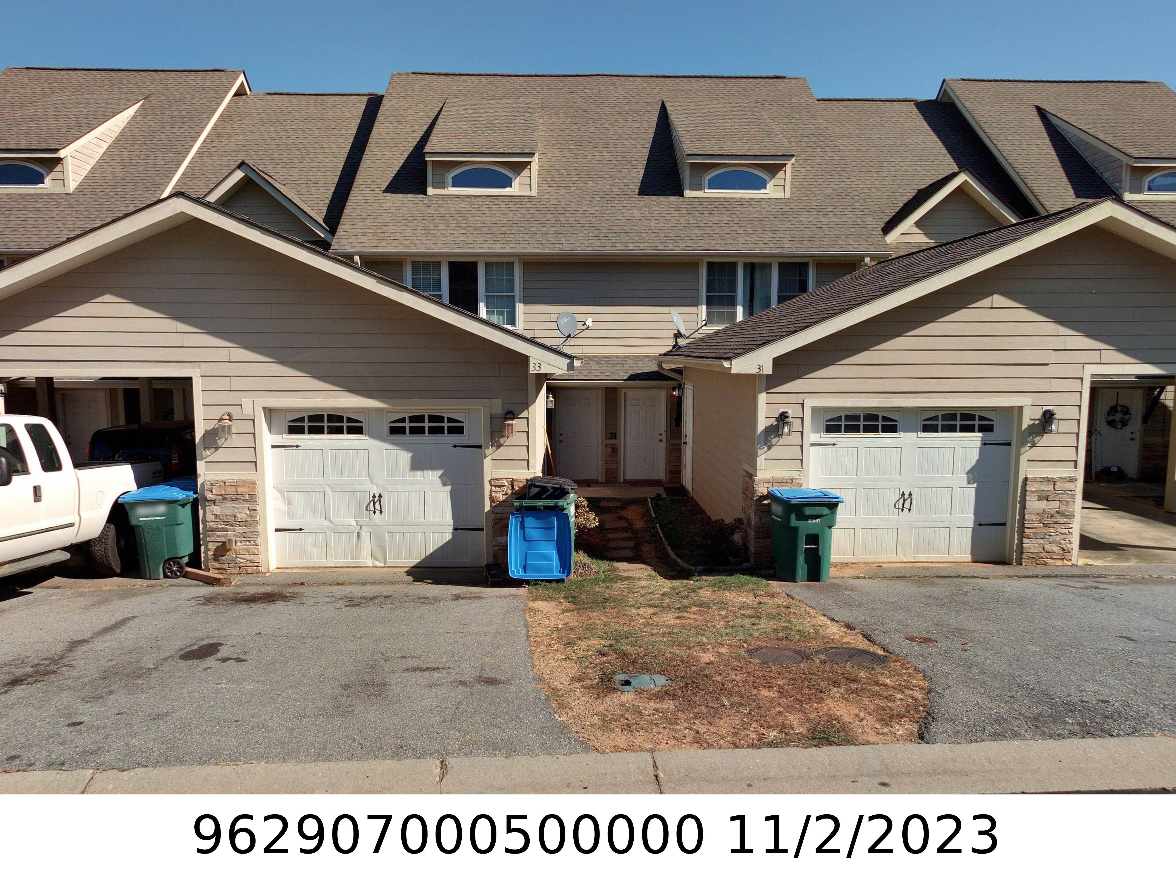 A picture of the property located at 33 ROTUNDA CIR, ASHEVILLE NC 28806.