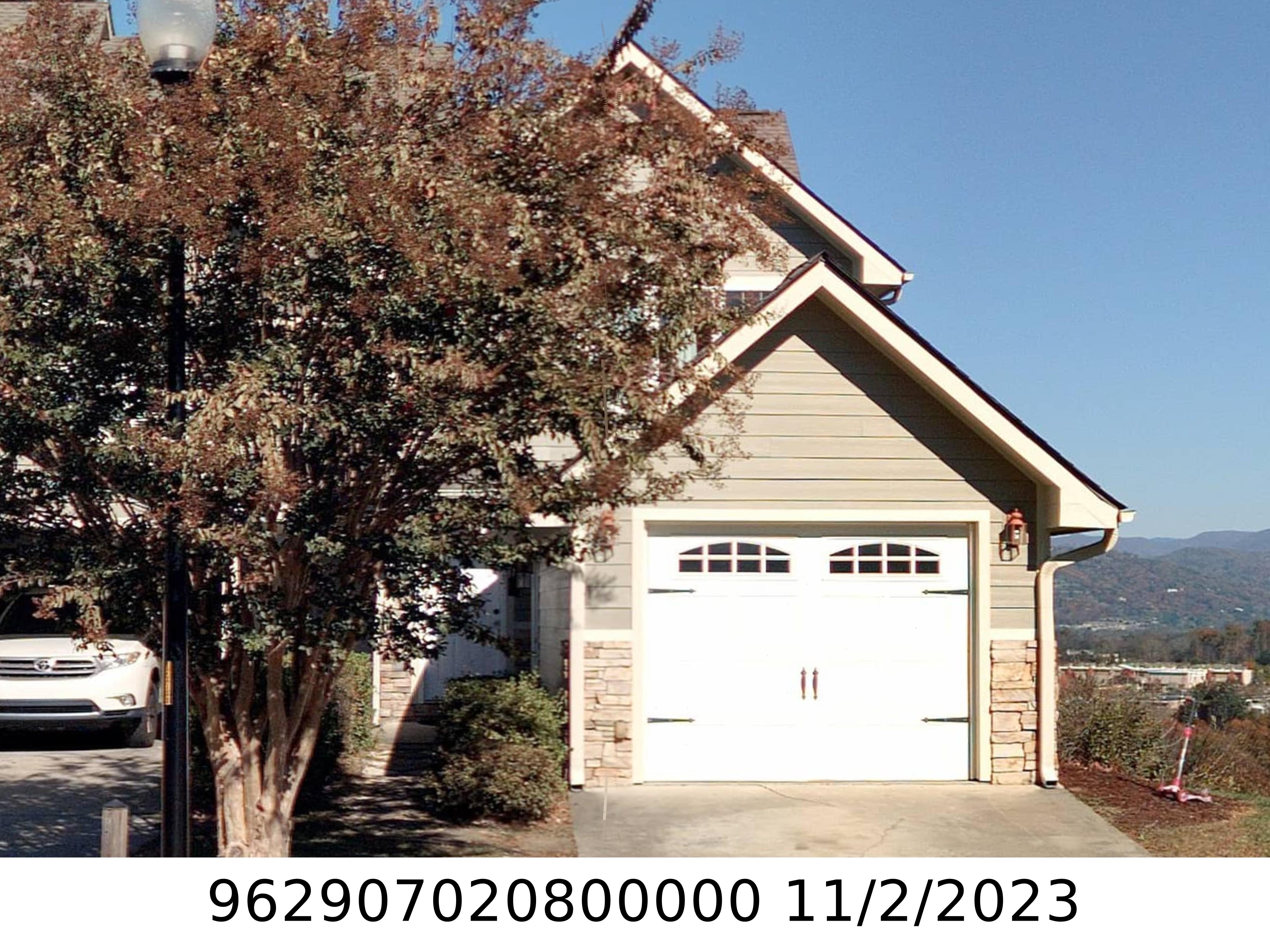 A picture of the property located at 51 ROTUNDA CIR, ASHEVILLE NC 28806.