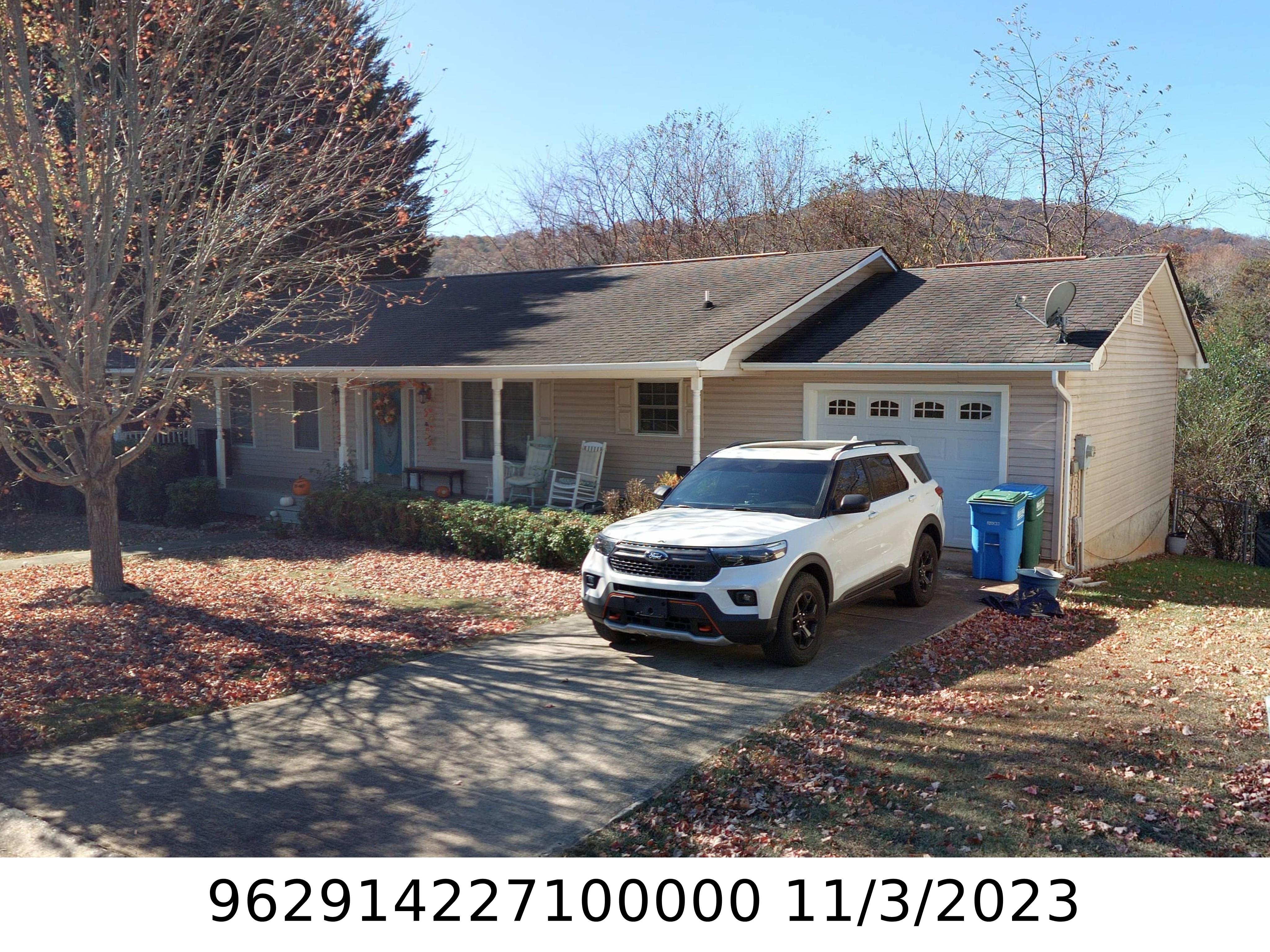 A picture of the property located at 35 SYDNEY LN, ASHEVILLE NC 28806.
