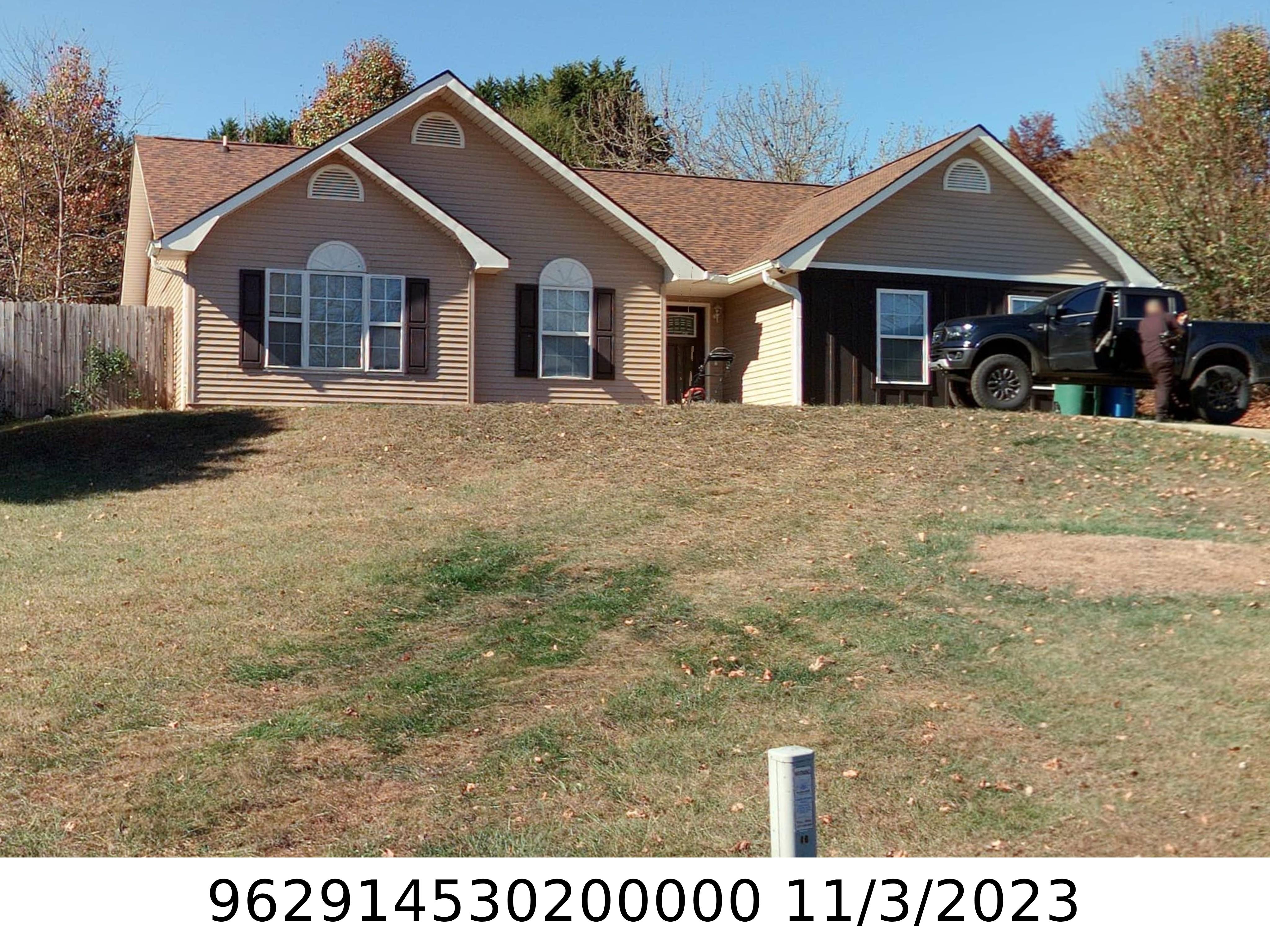 A picture of the property located at 26 SYDNEY LN, ASHEVILLE NC 28806.