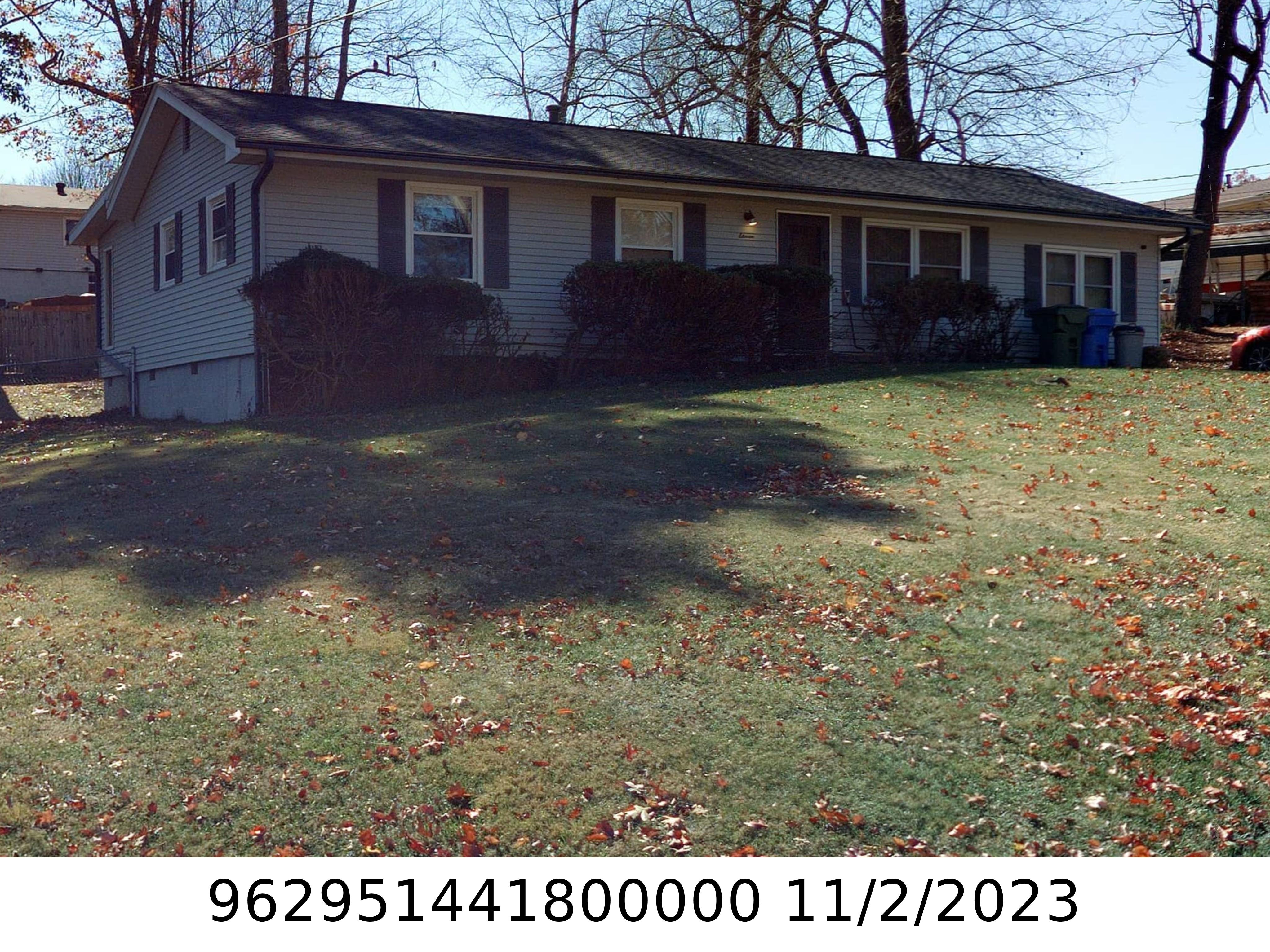 A picture of the property located at 11 LANCELOT LN, ASHEVILLE NC 28806.