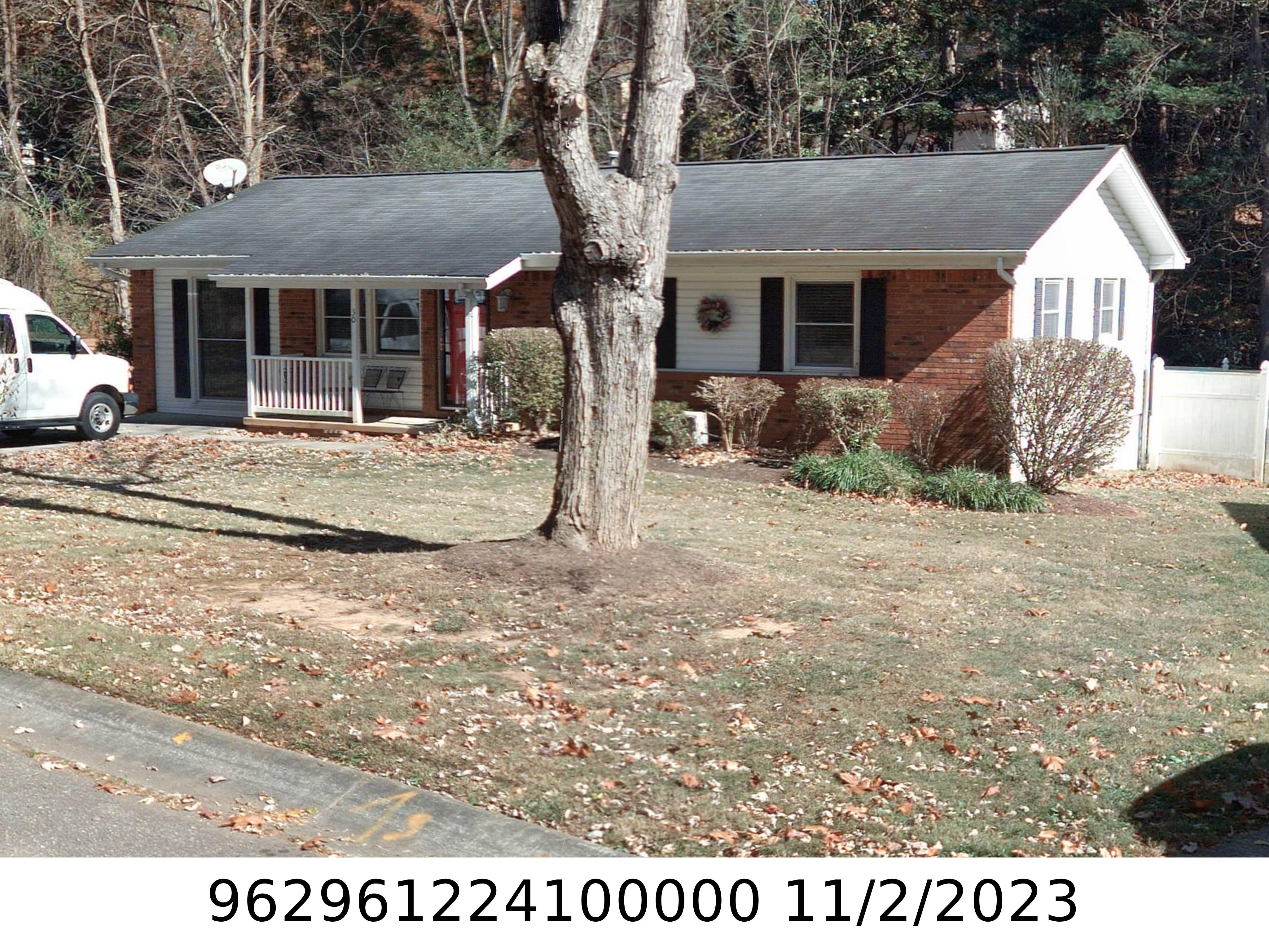 A picture of the property located at 30 LANCELOT LN, ASHEVILLE NC 28806.