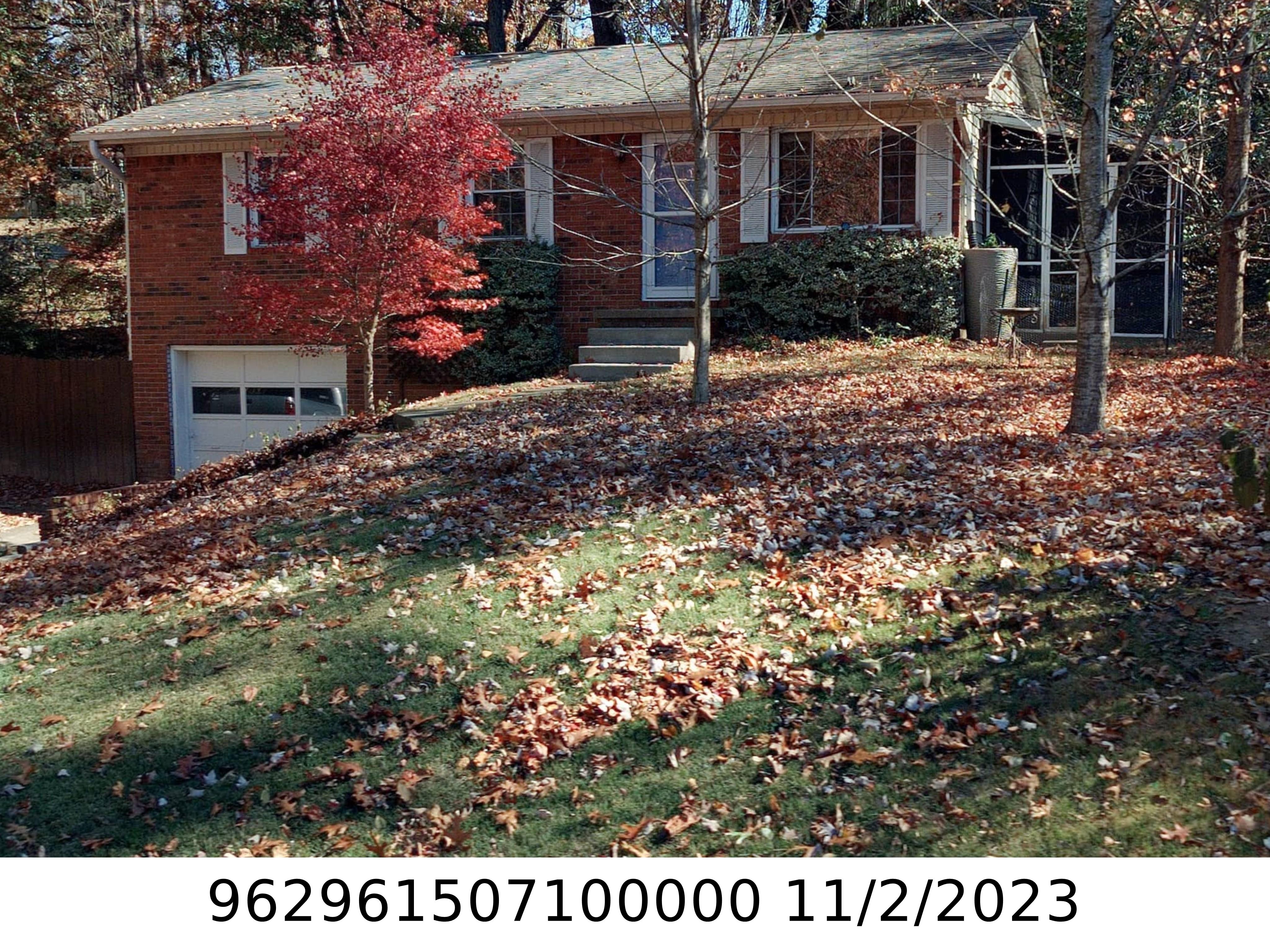 A picture of the property located at 19 EVELAKE DR, ASHEVILLE NC 28806.