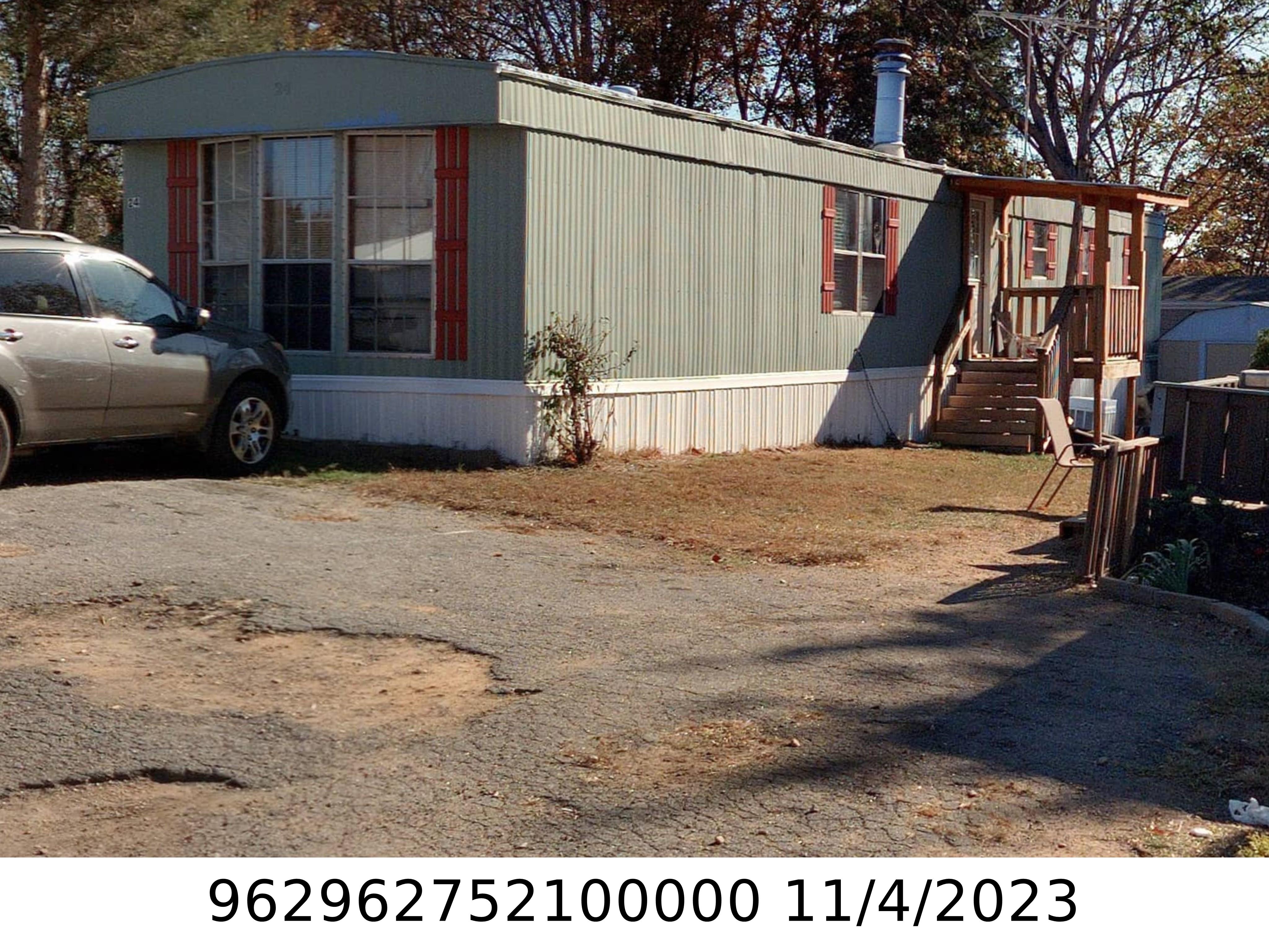 A picture of the property located at 1 LE VISTA LN, ASHEVILLE NC 28806.